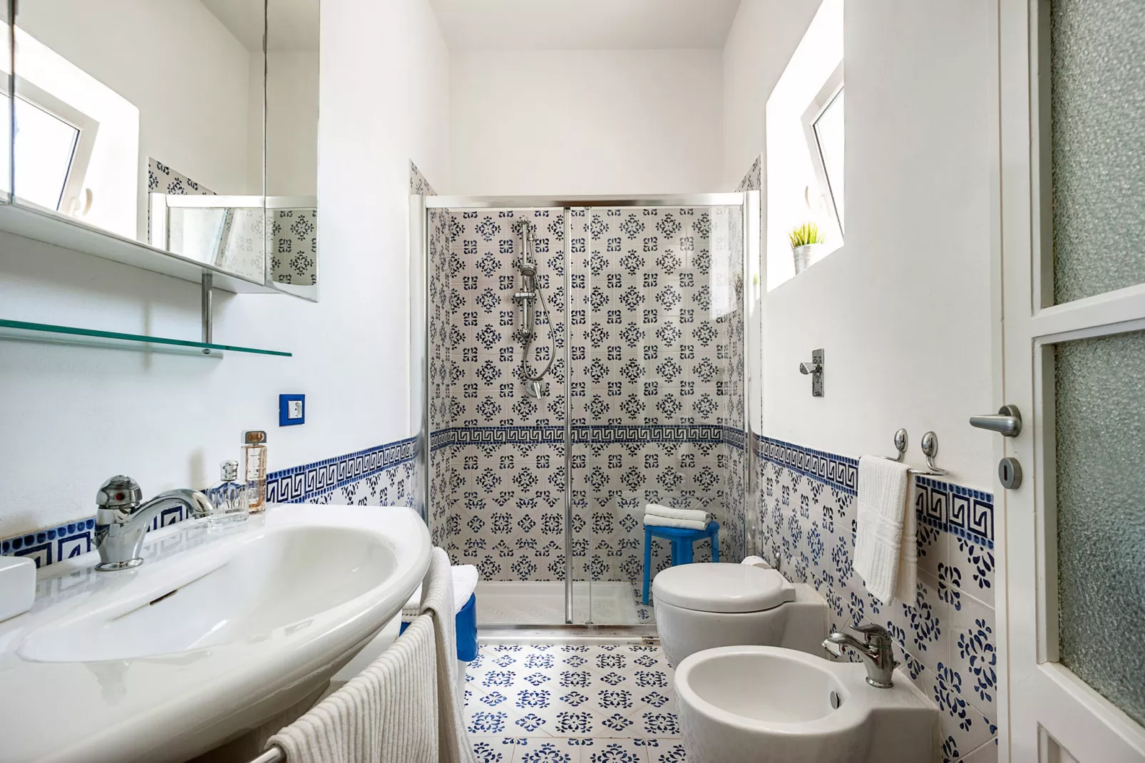 Casa Marsala Due-Bathroom