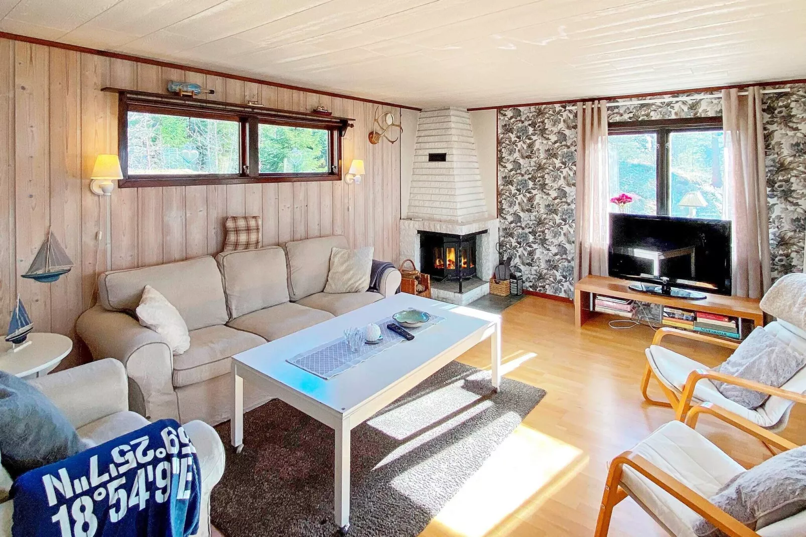8 person holiday home in HENÅN-Indoor