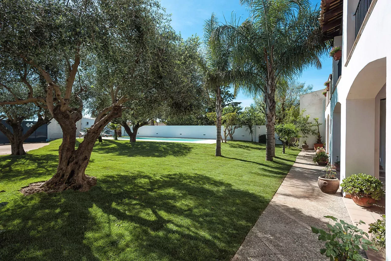 Casa Marsala Due-Gardens summer