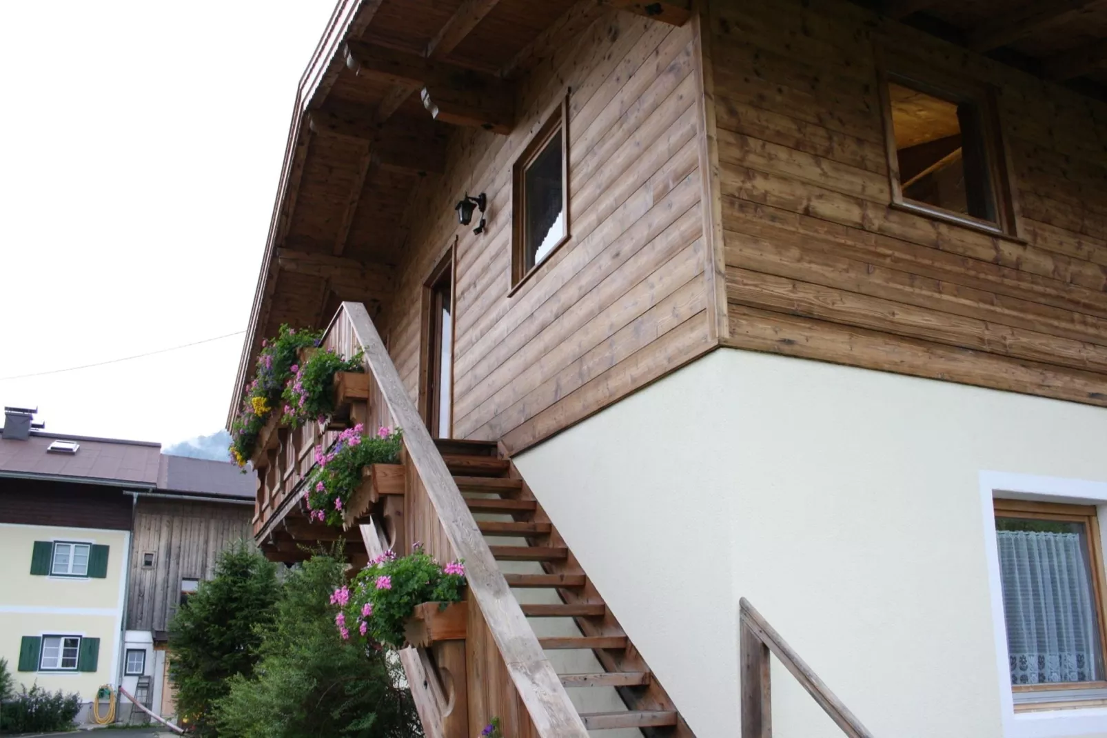 Rothorn-Exterior summer