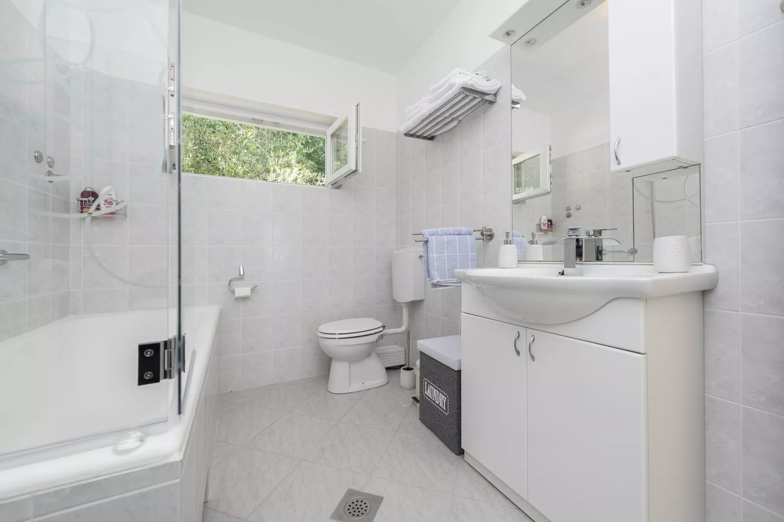 Villa Maslenica-Bathroom
