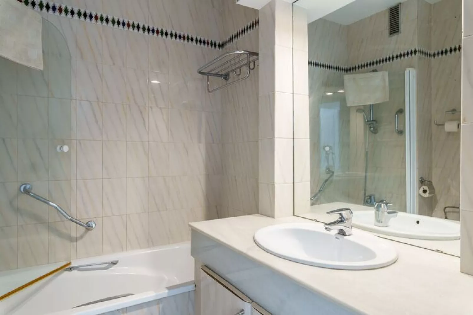 CT 162 - Pueblo Lucas Mijas-Costa-Bathroom