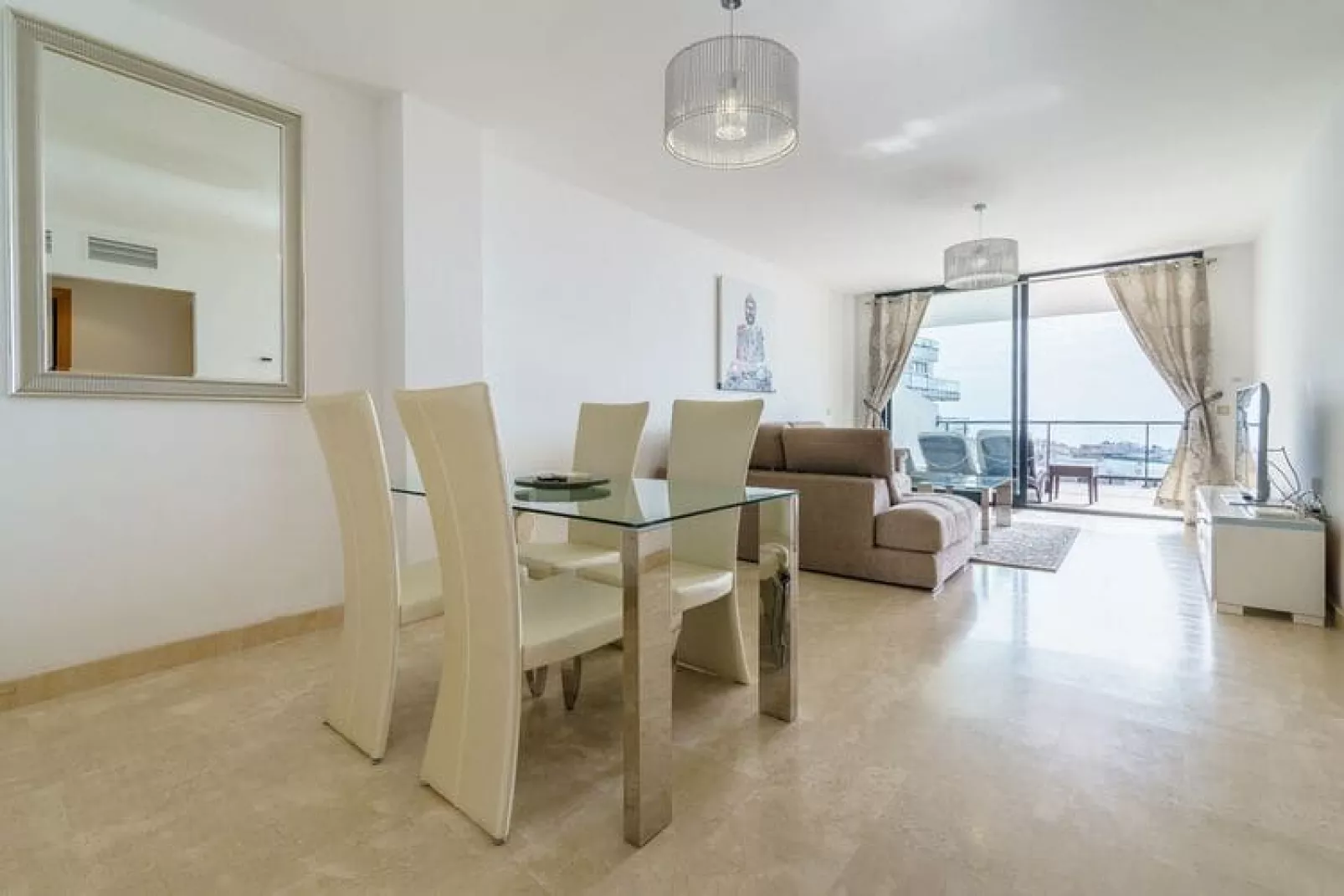 CT 167 - Hollywood Hills in Riviera del Sol-Living room