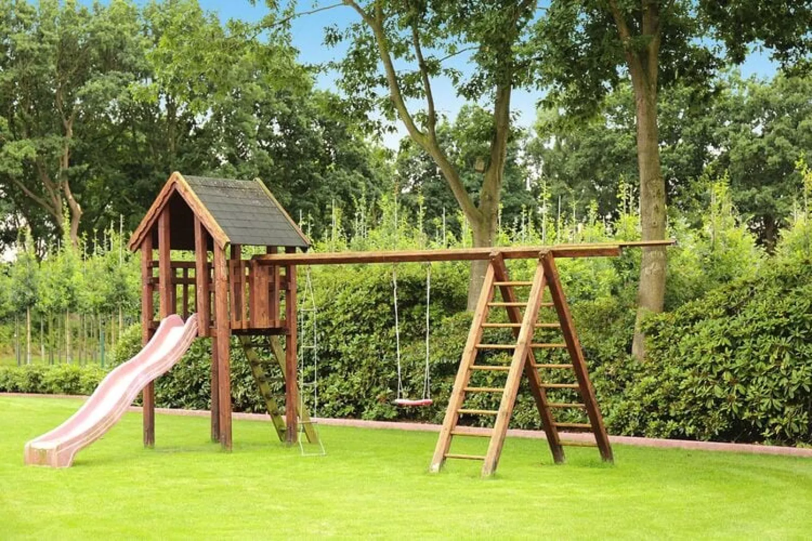 FEWO Landblick für 4 Personen-Gardens summer
