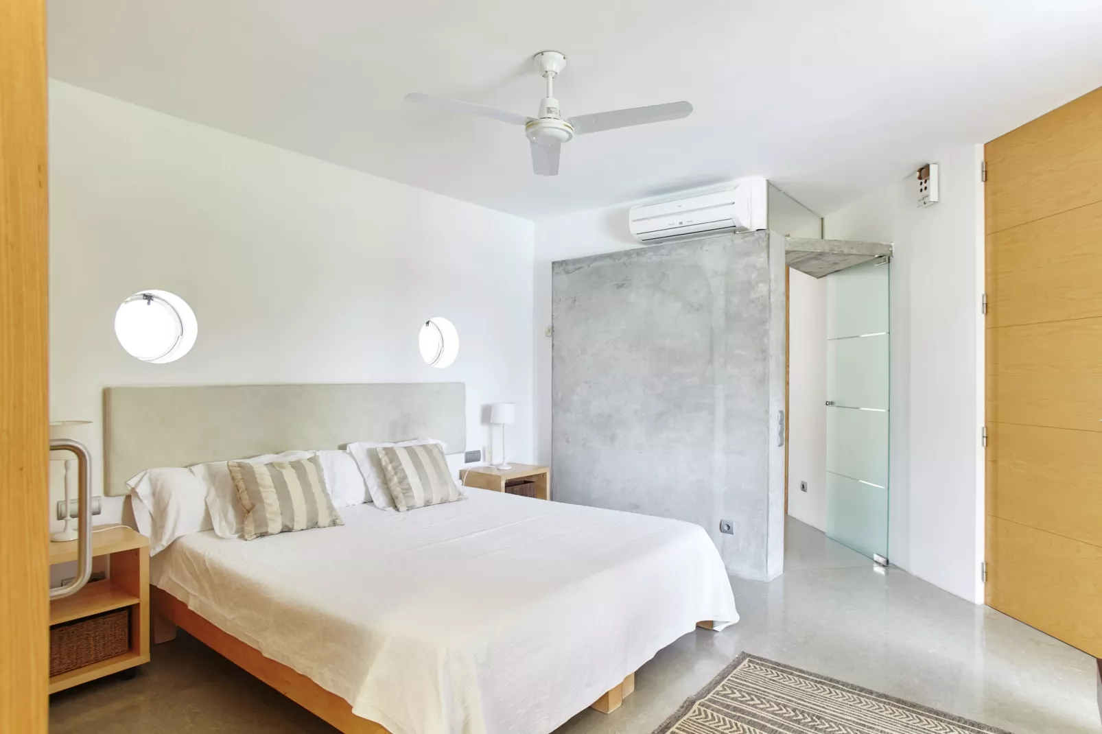 Sol Post-Bedroom
