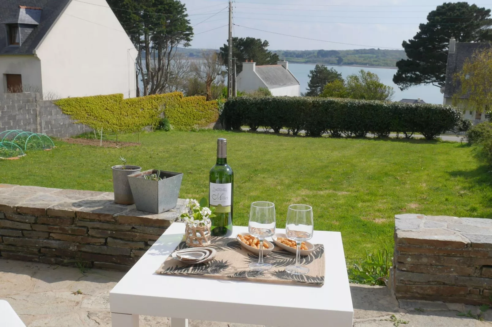 Ferienhaus mit Meerblick Roscanvel-Gardens summer