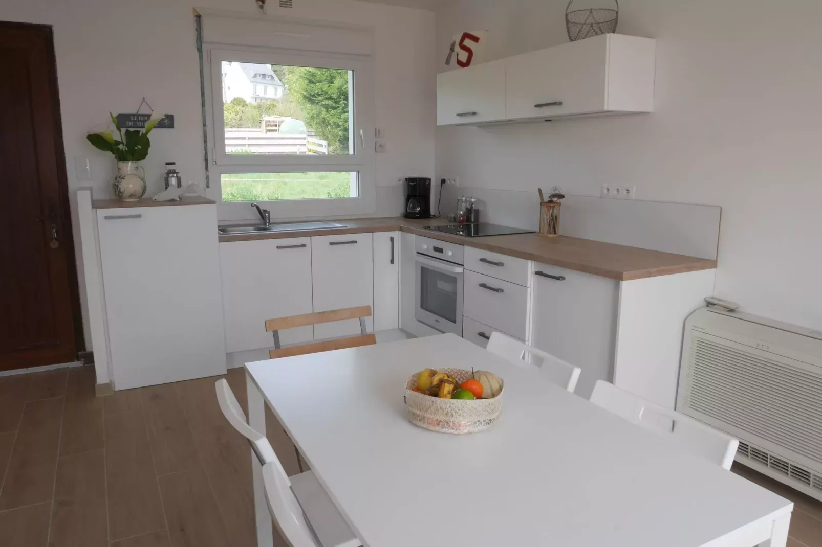 Ferienhaus mit Meerblick Roscanvel-Kitchen