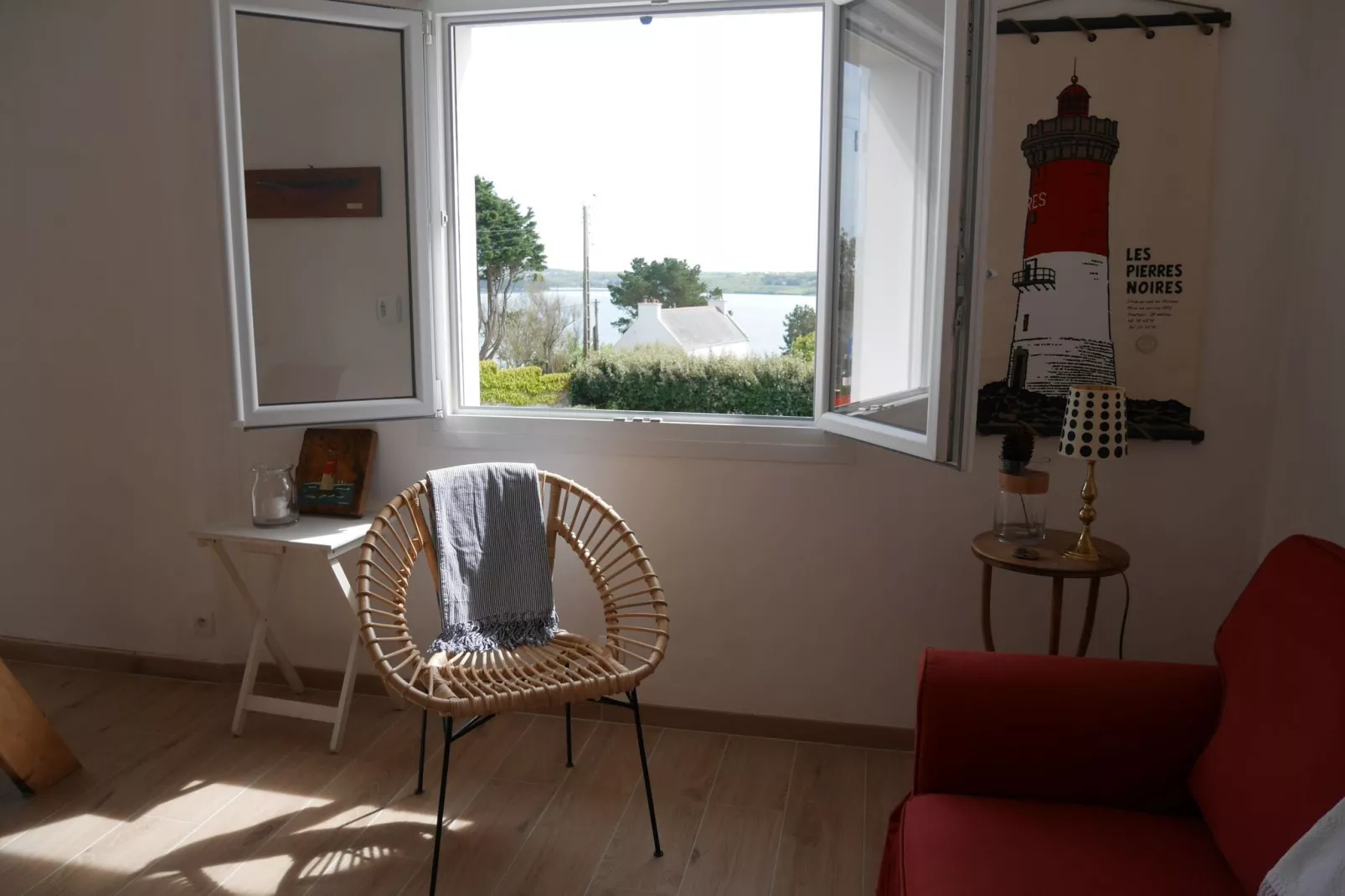 Ferienhaus mit Meerblick Roscanvel-Living room