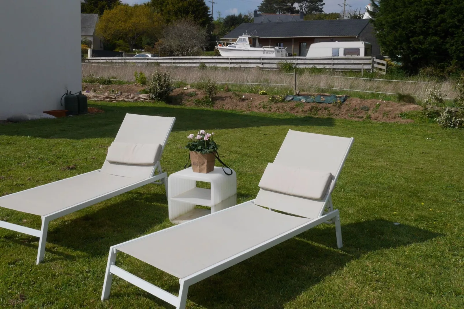 Ferienhaus mit Meerblick Roscanvel-Gardens summer