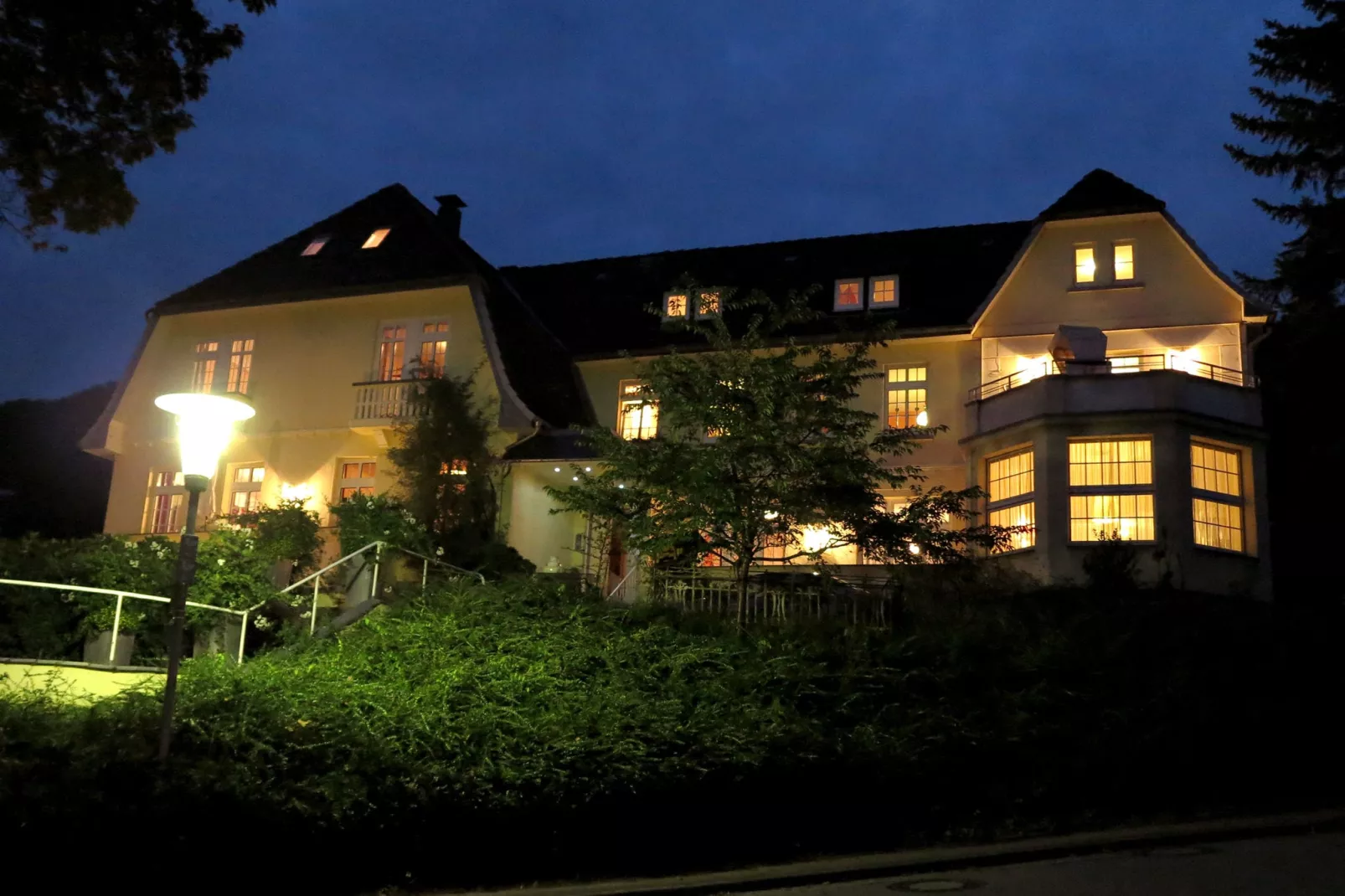 Weserbergland - Bad Pyrmont-Exterior in summer