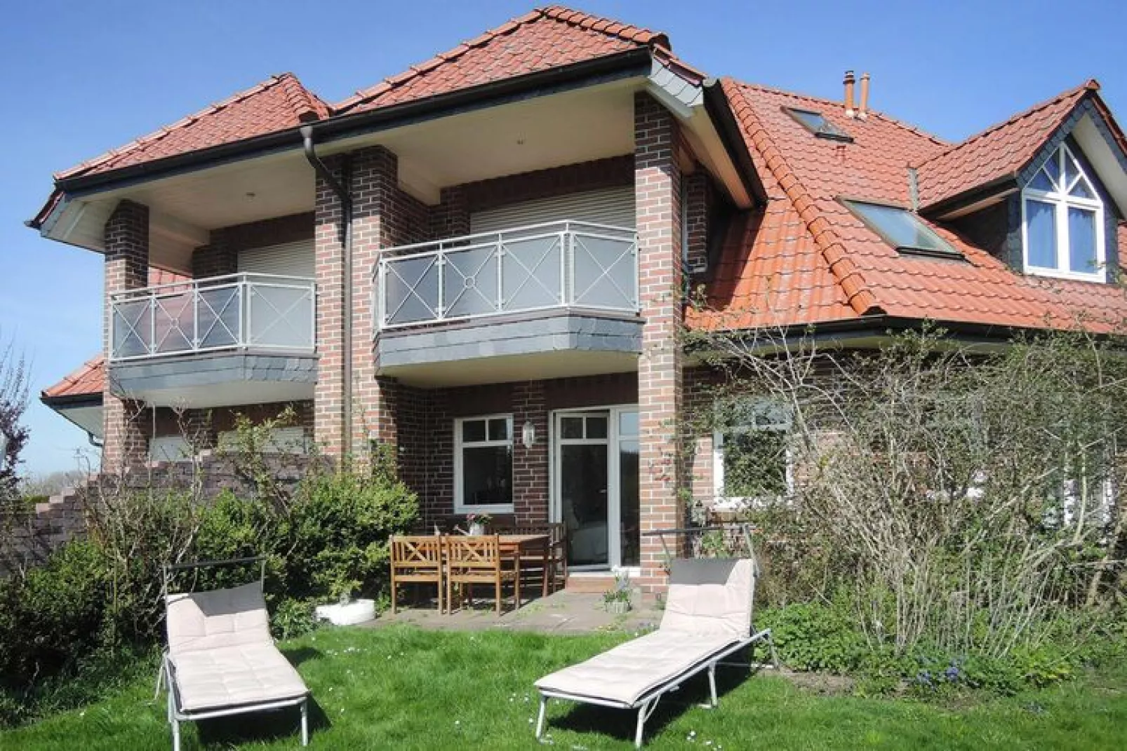 Ferienwohnung Fedderwardersiel-Exterior summer