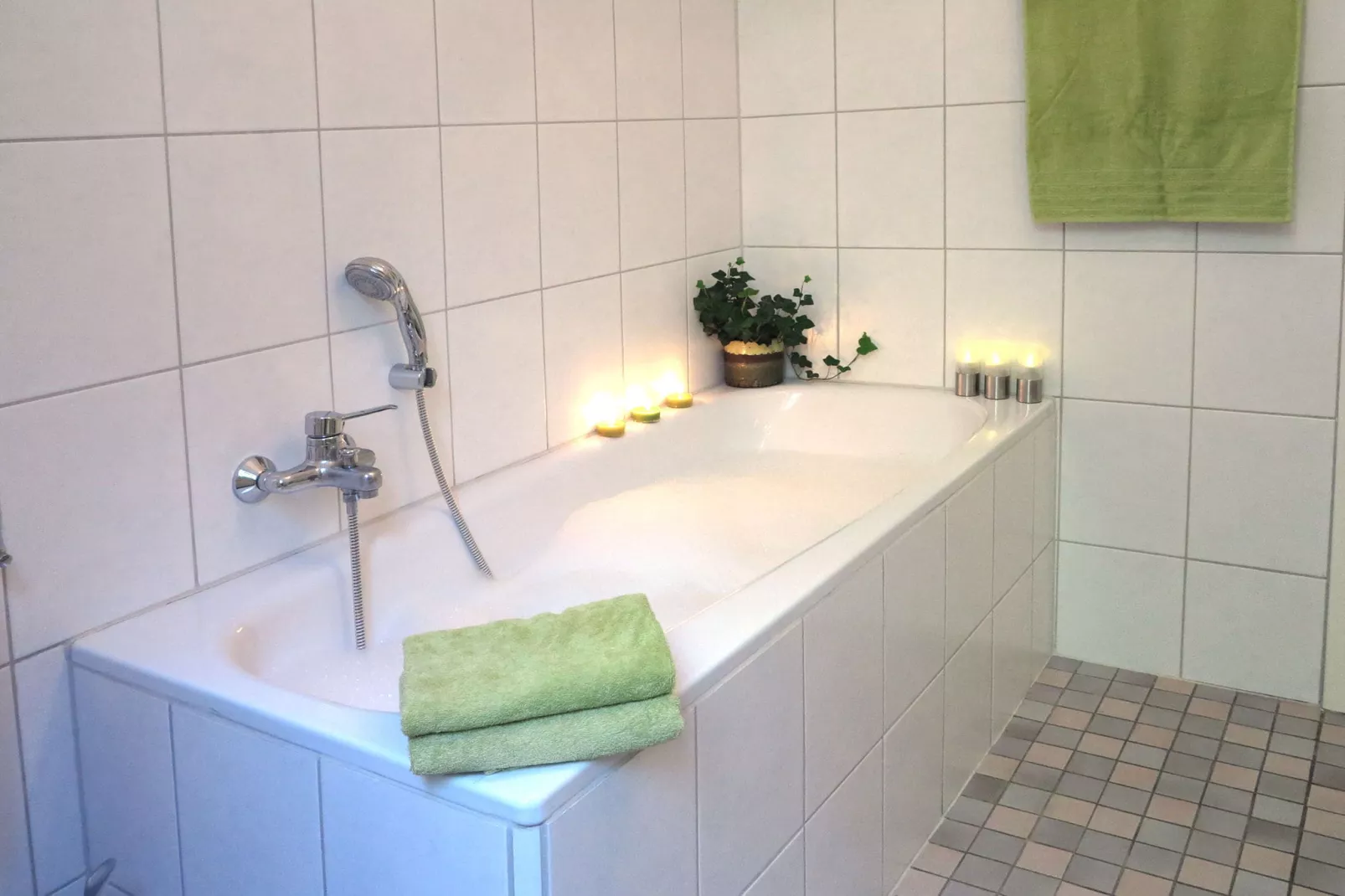 Weserbergland - Bad Pyrmont-Bathroom
