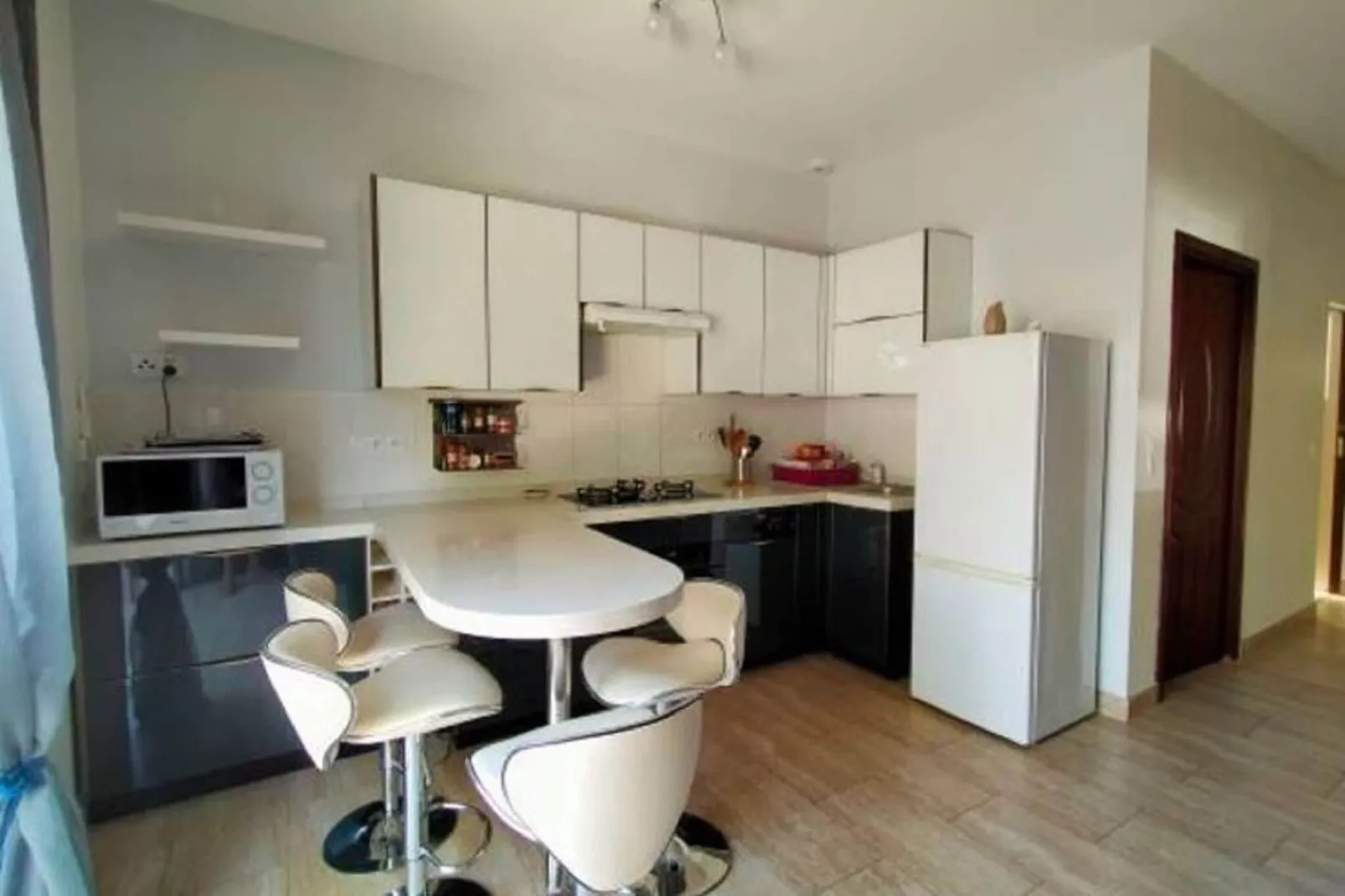 Villa Contem 4-Kitchen