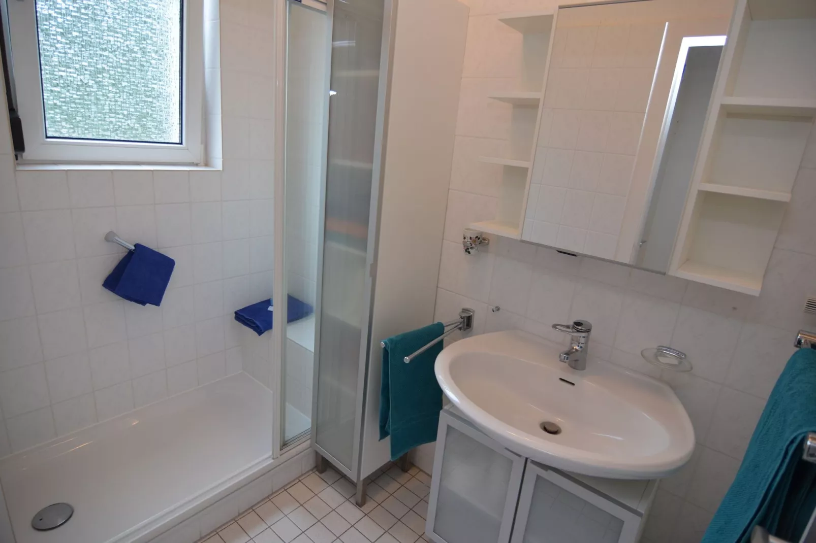 Im Weserbergland-Bathroom