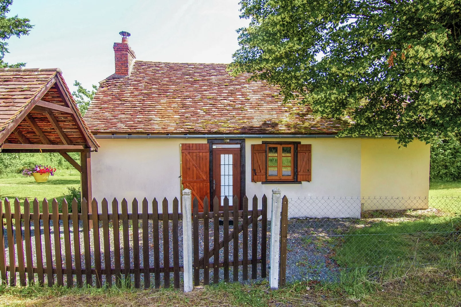 Le Haut Chambon-Exterior summer