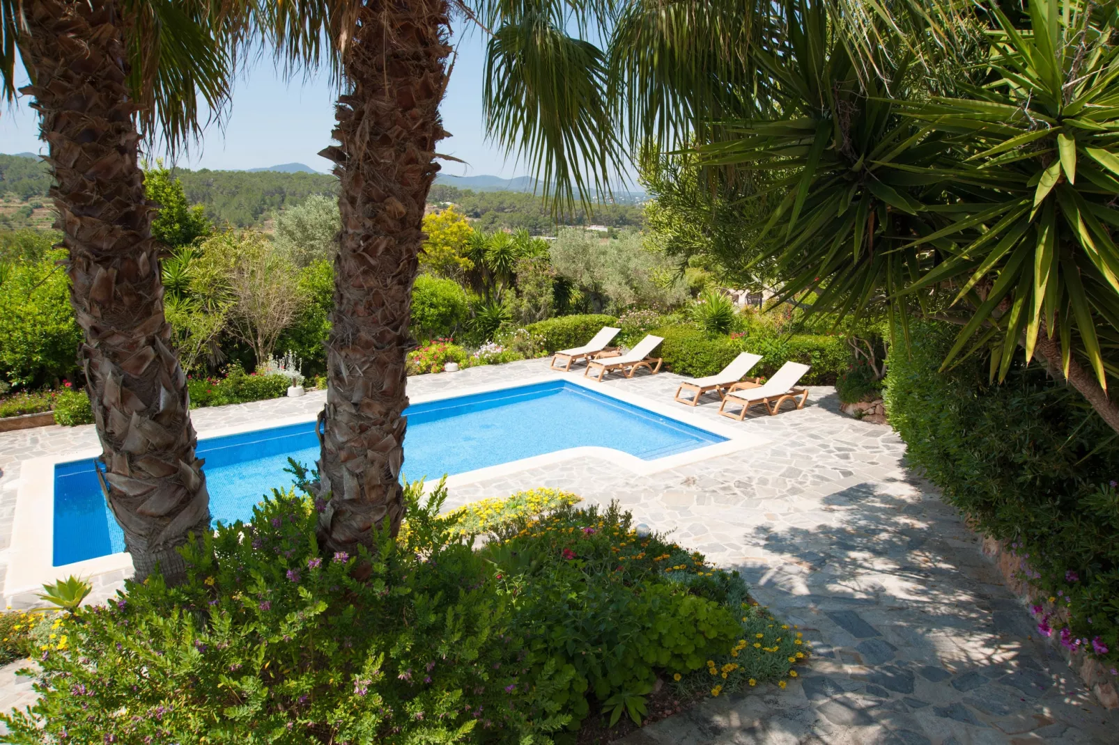 Can Jurat-Pool