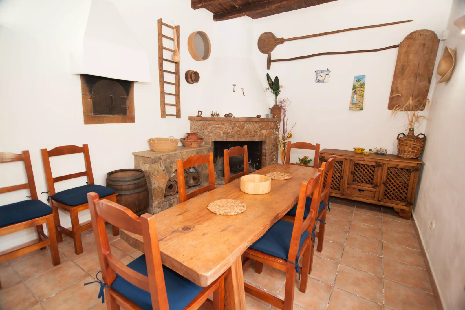 Can Jurat-Dining room