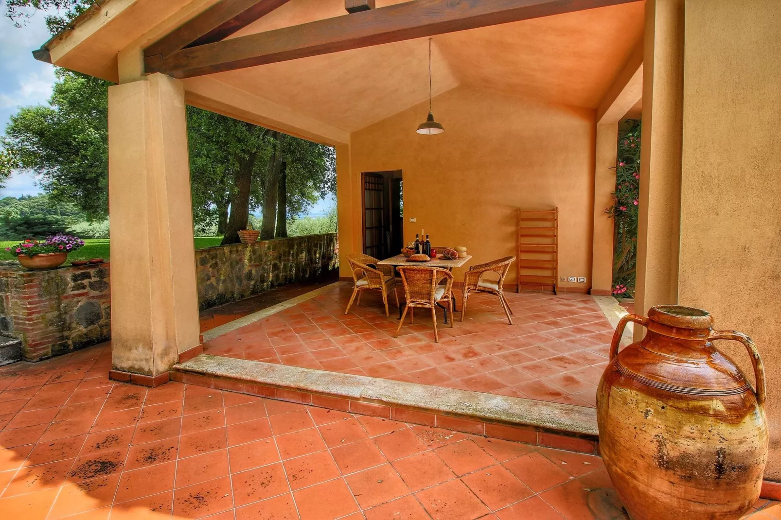 Cottage-Terrace balcony