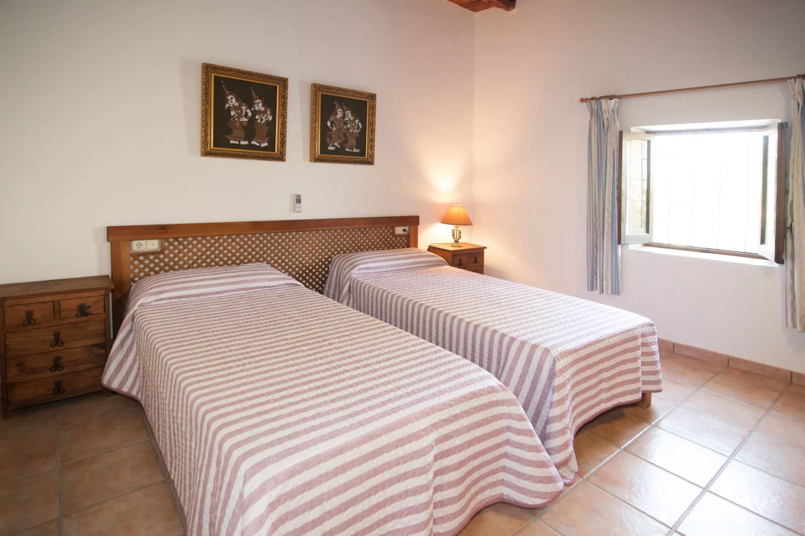 Can Jurat-Bedroom
