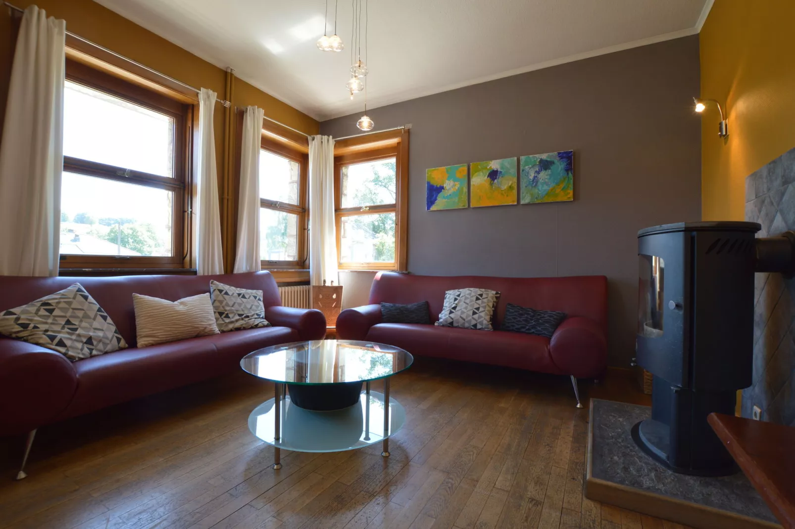 La Chouette-Living room