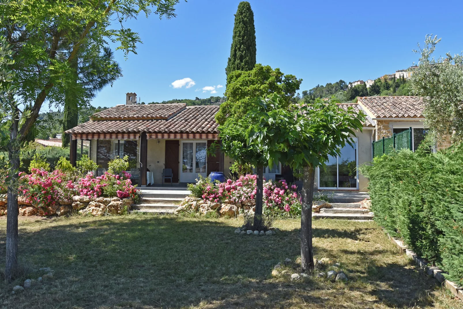 Villa Isclawa-Exterior summer