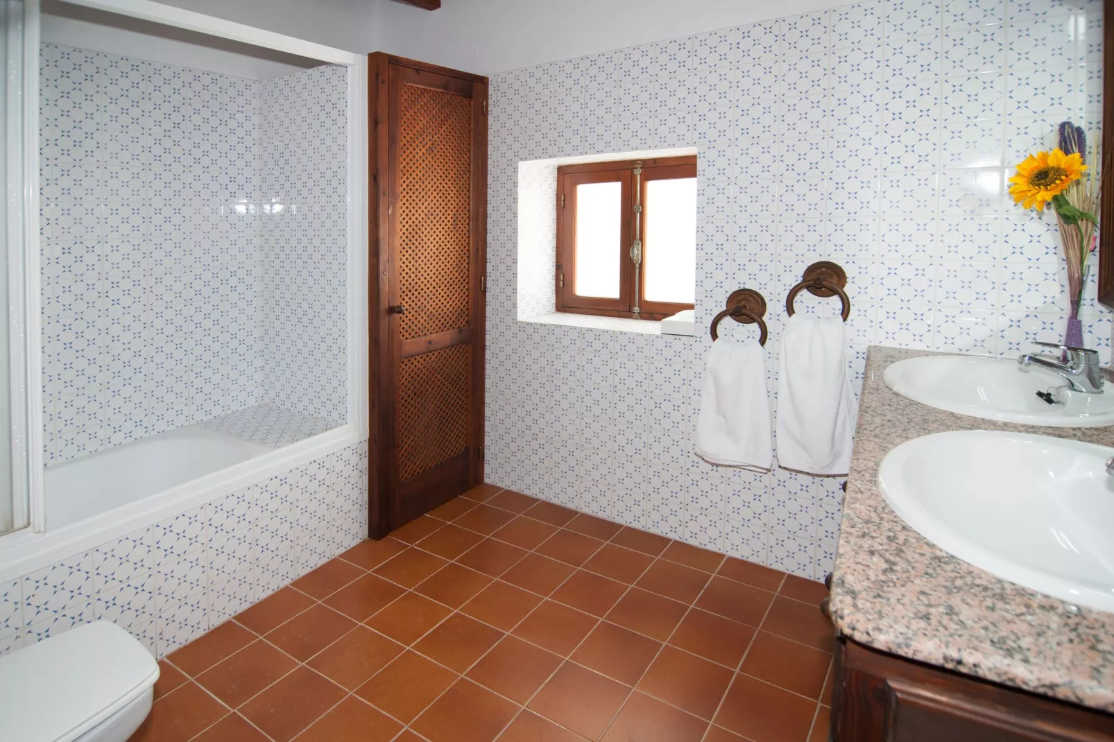 Can Jurat-Bathroom