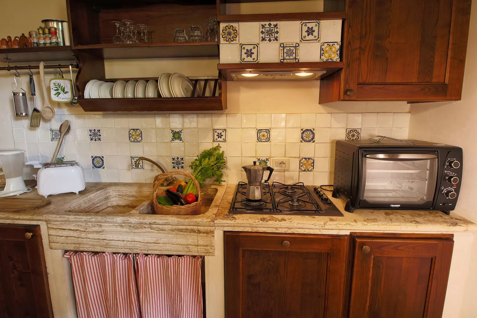 Mandorlo-Kitchen