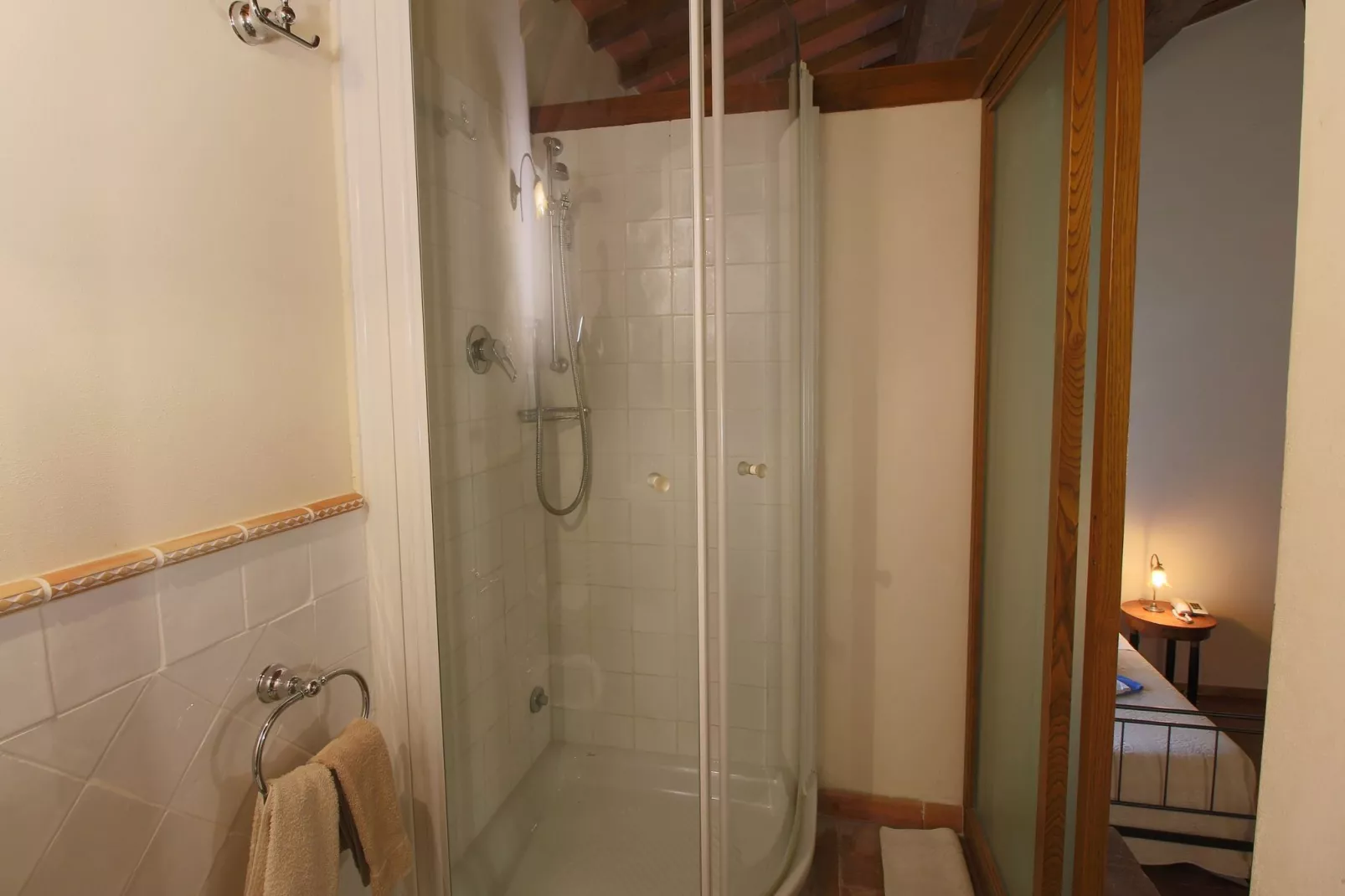 Mandorlo-Bathroom