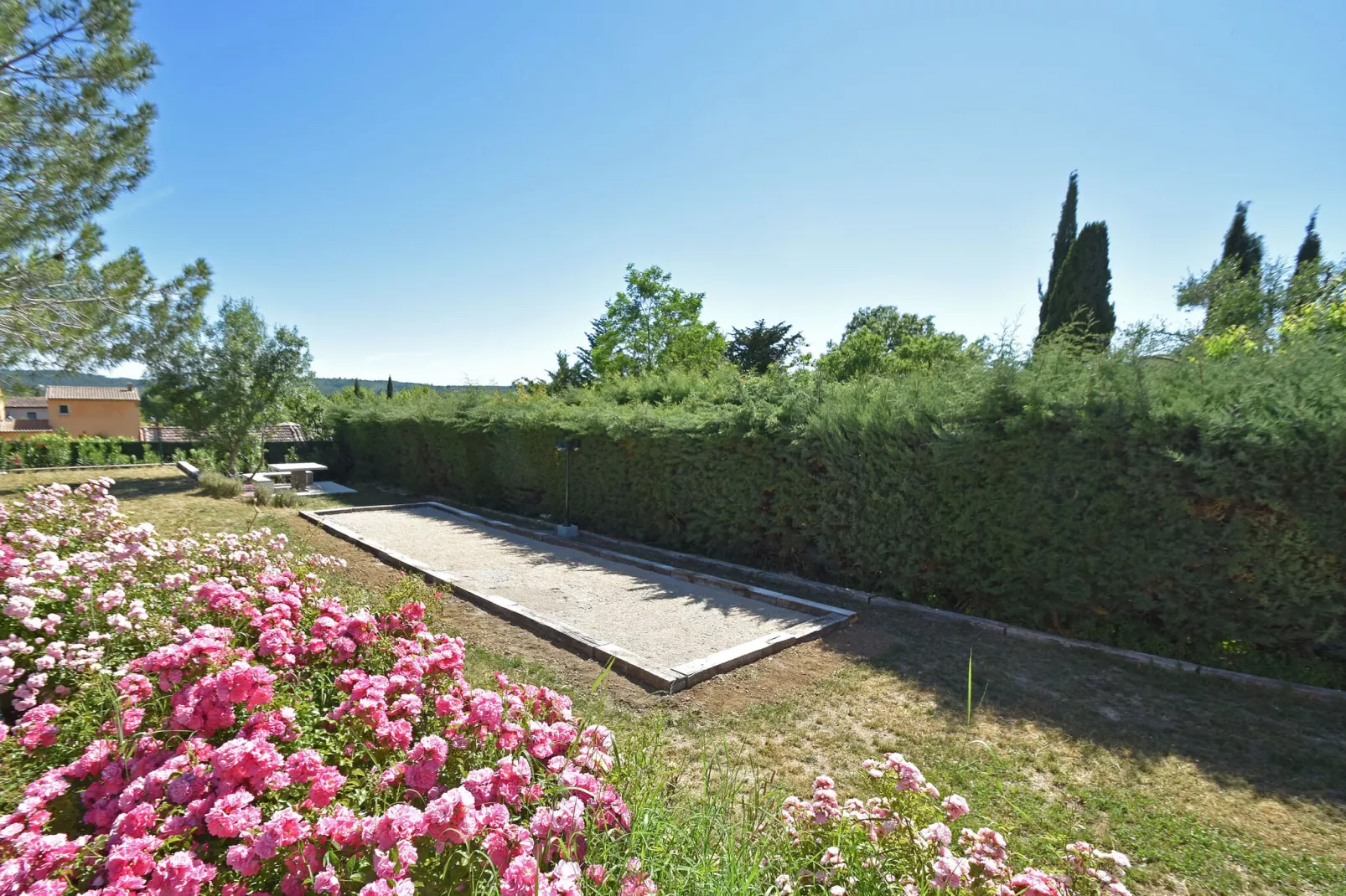 Villa Isclawa-Gardens summer