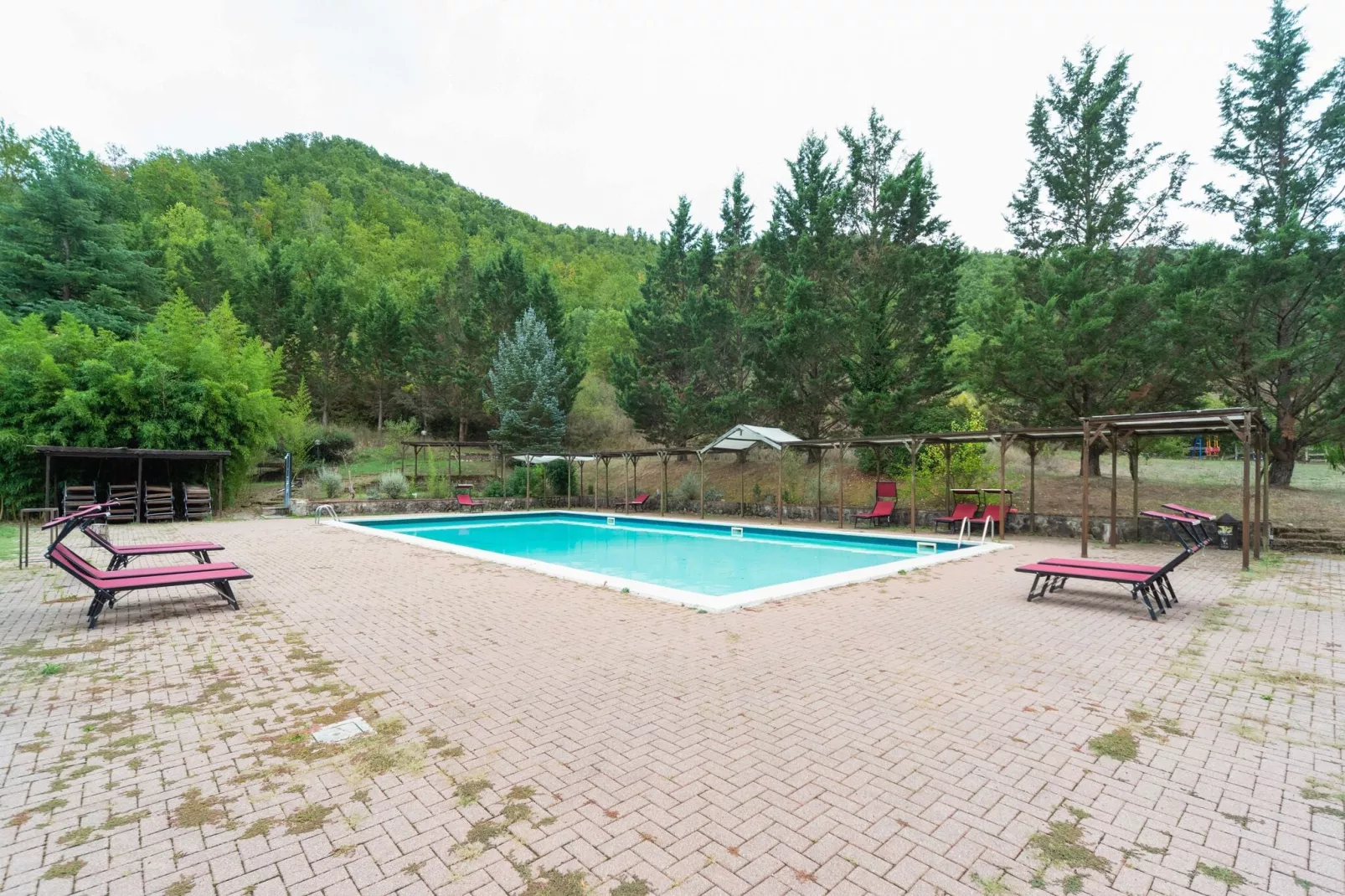 Bilocale-Pool