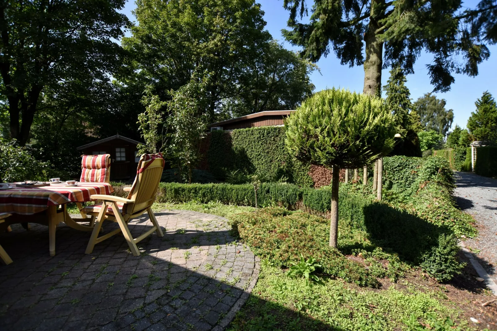Dassenburcht-Gardens summer