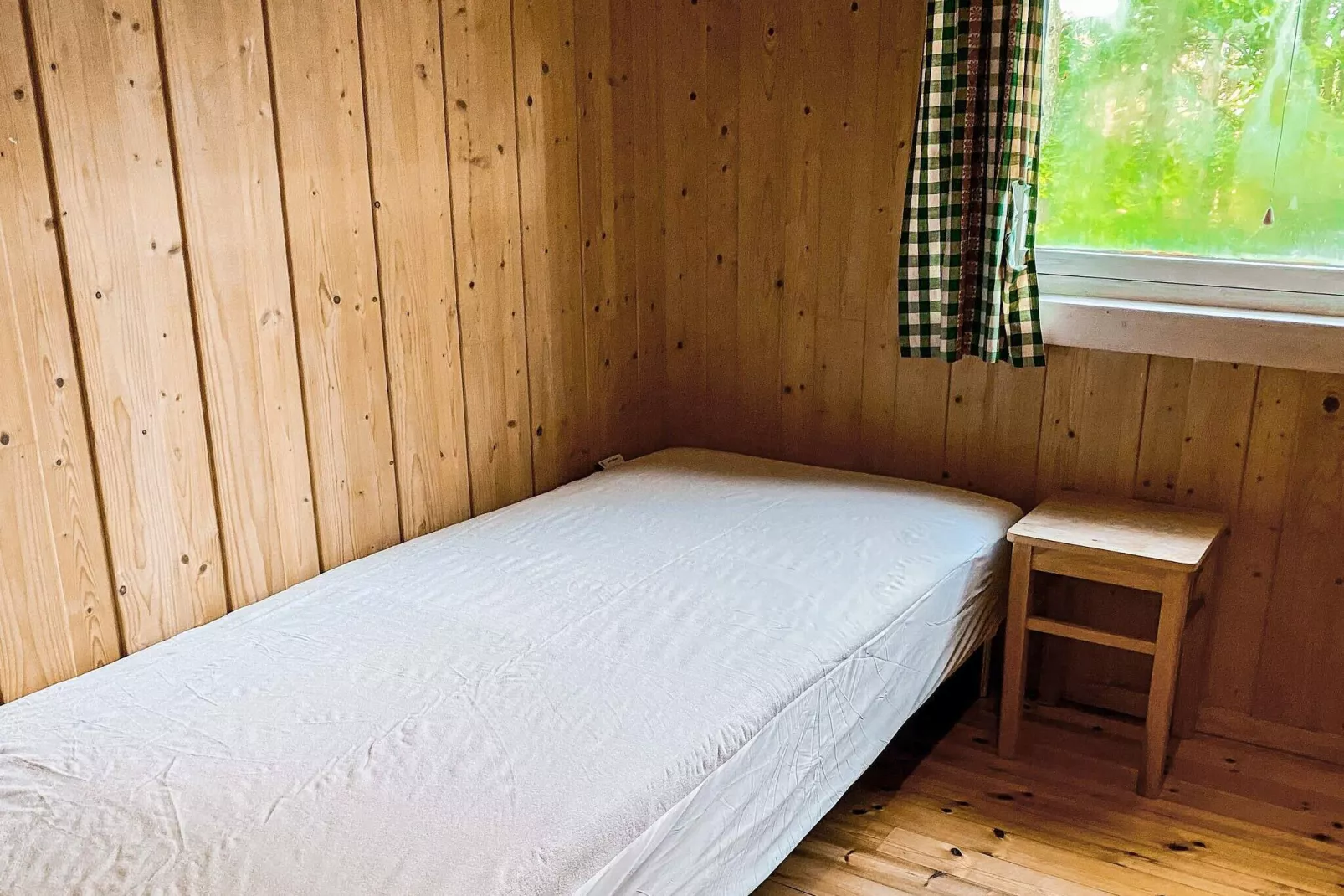 4 person holiday home in Reksteren-By Traum-Indoor