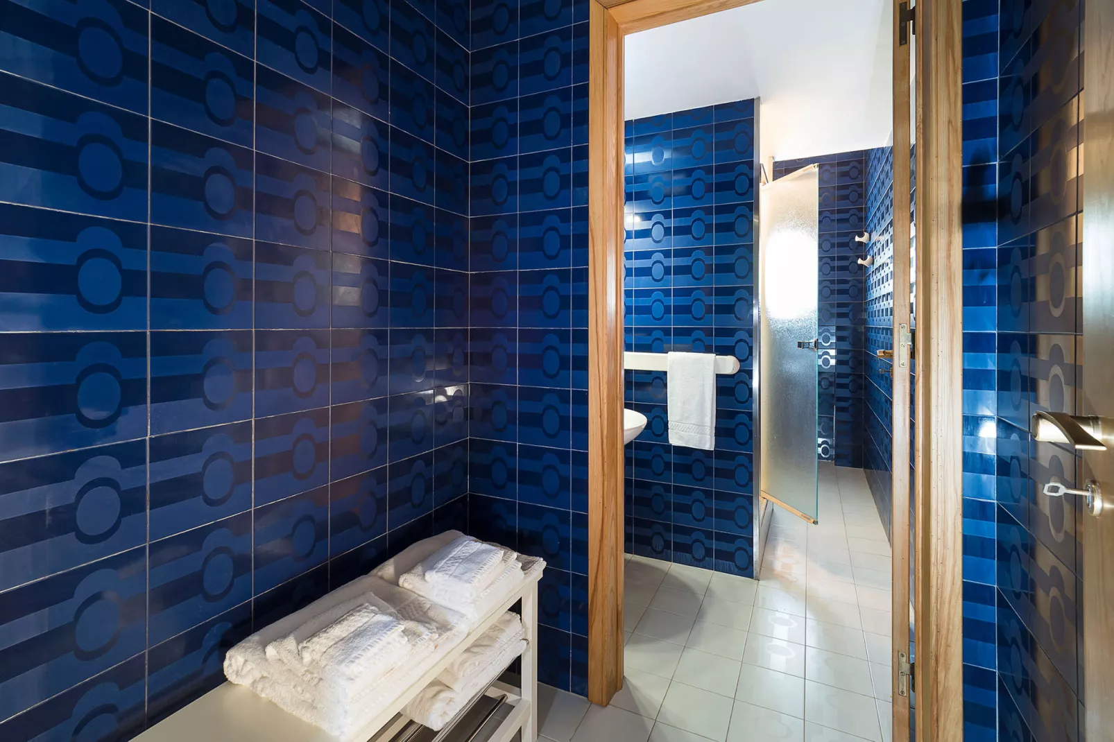 Salinella 10p-Bathroom