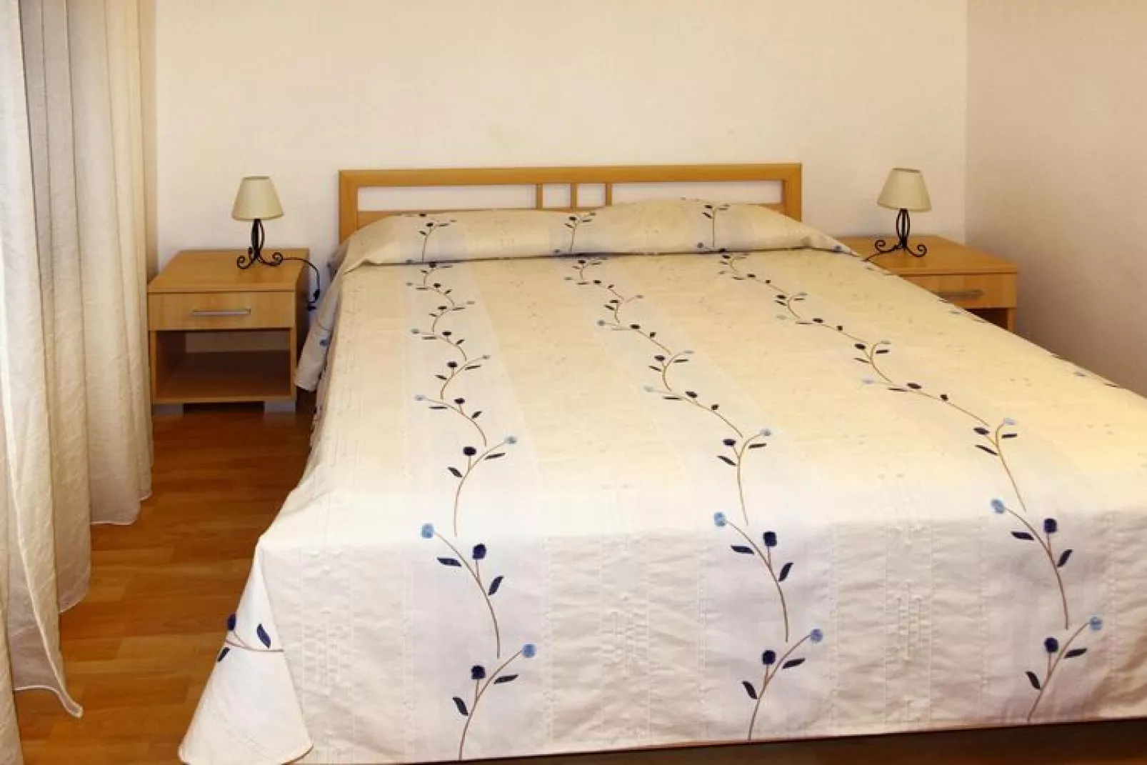 Apartments Medena Trogir - Seget Donji - A2plus2 Superior ca 42 qm für 4 Pers-Schlafzimmer