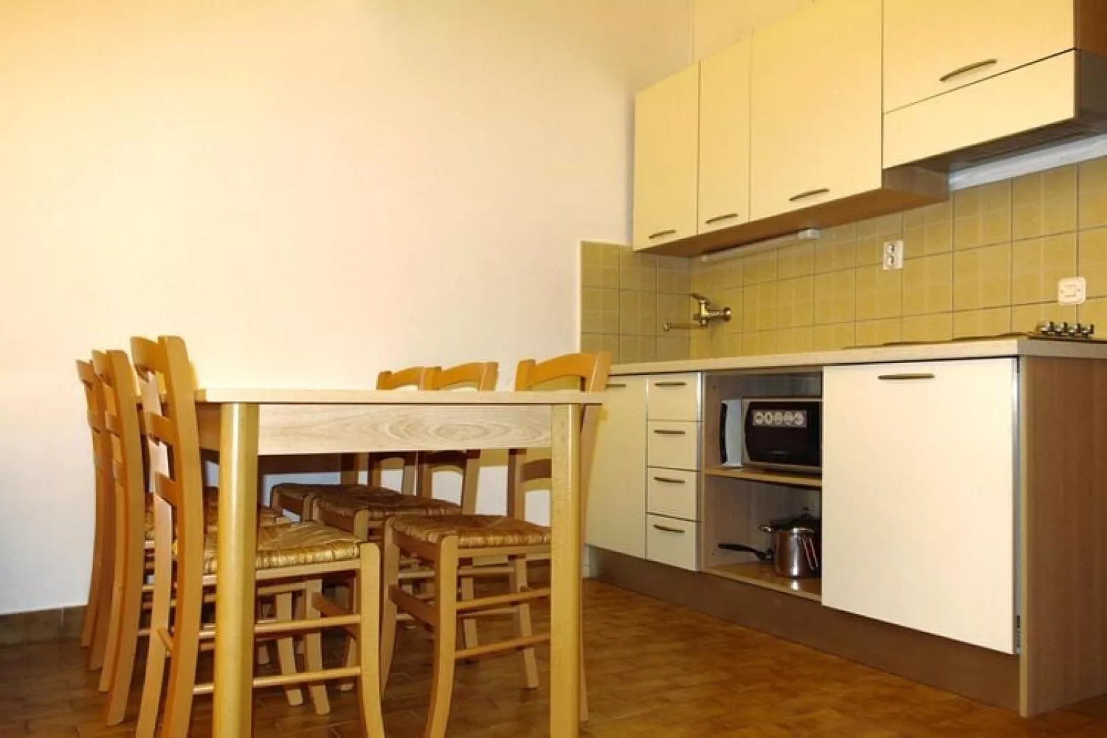Apartments Medena Trogir - Seget Donji - A2plus2 Superior ca 42 qm für 4 Pers-Küche