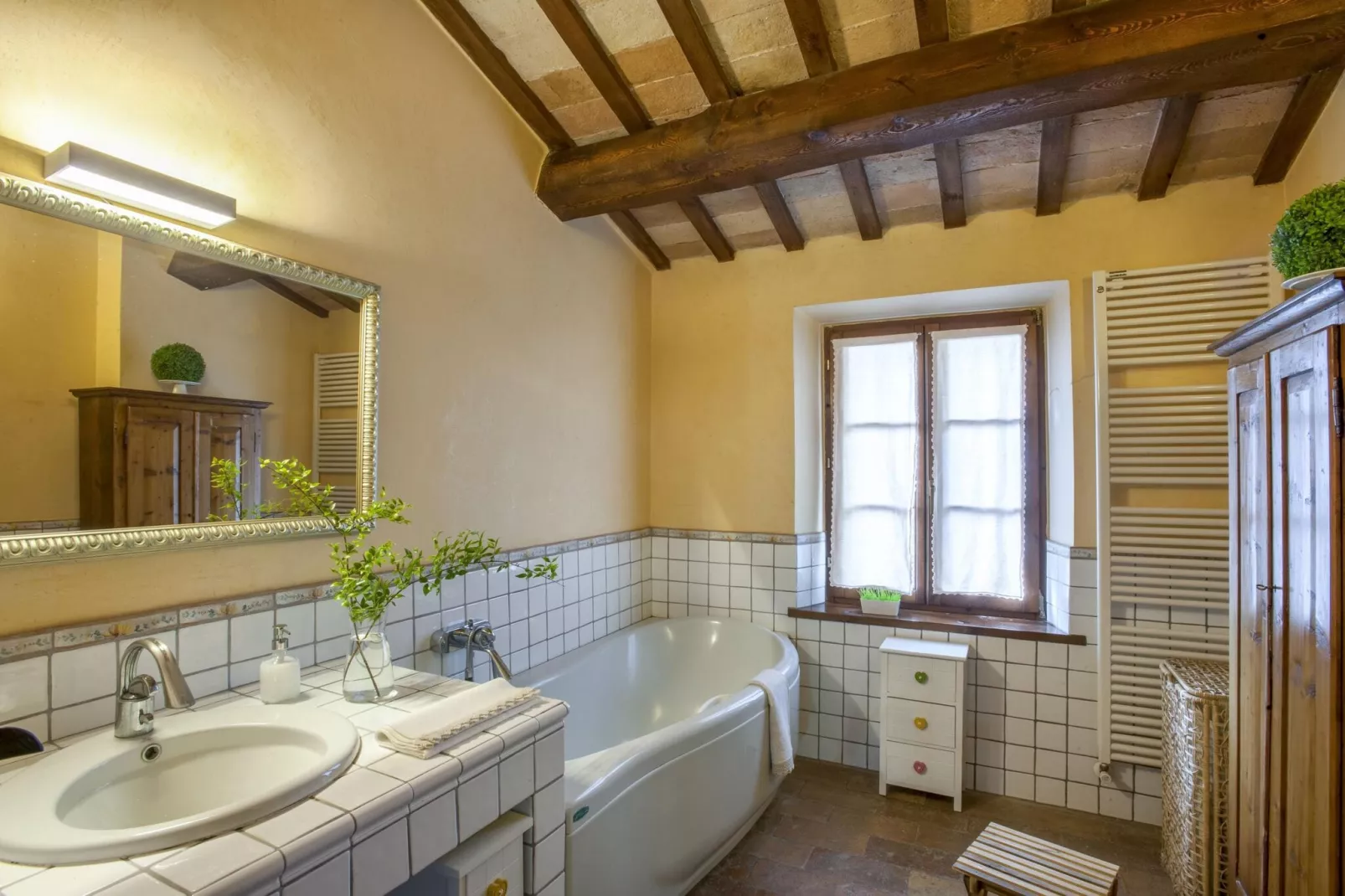 Camelle-Bathroom