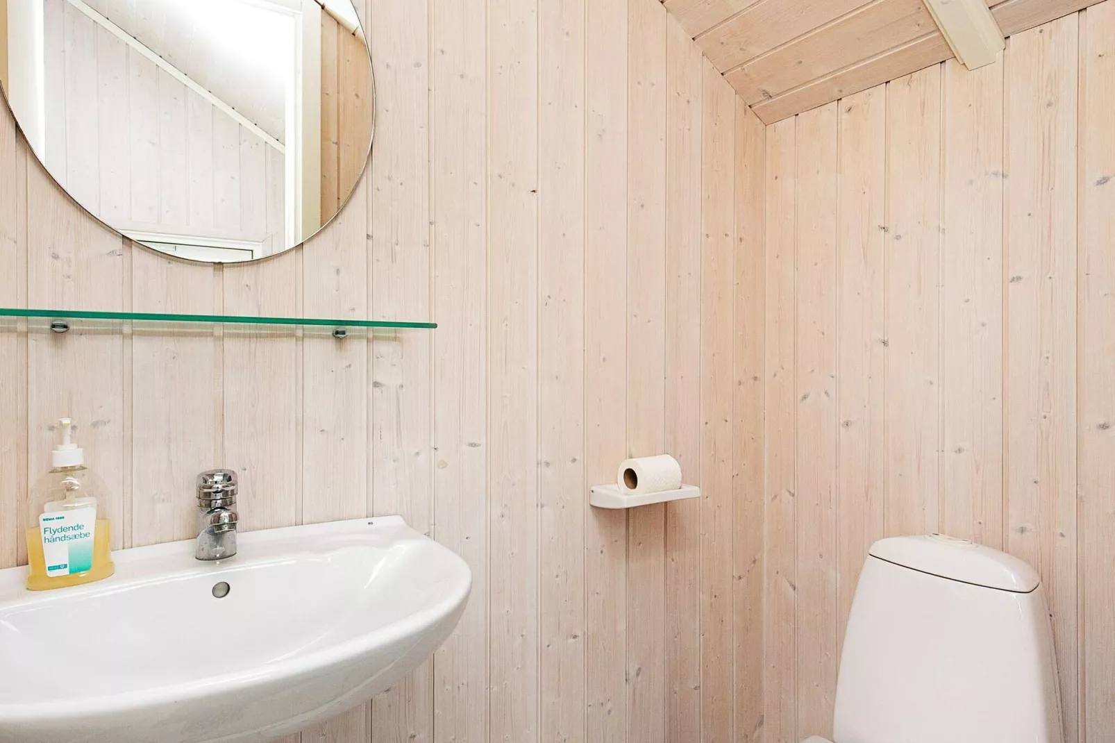 8 person holiday home in Otterup-Indoor