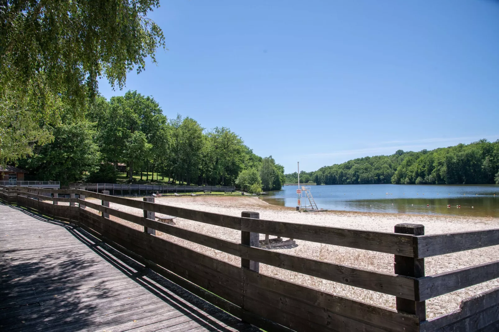 Maison de Vacances Payzac-Zones d'été à 1 km