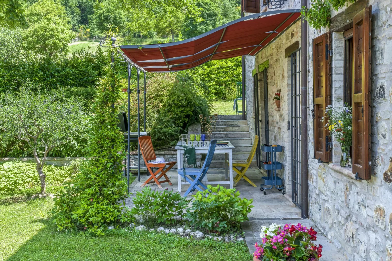Camelle-Terrace balcony