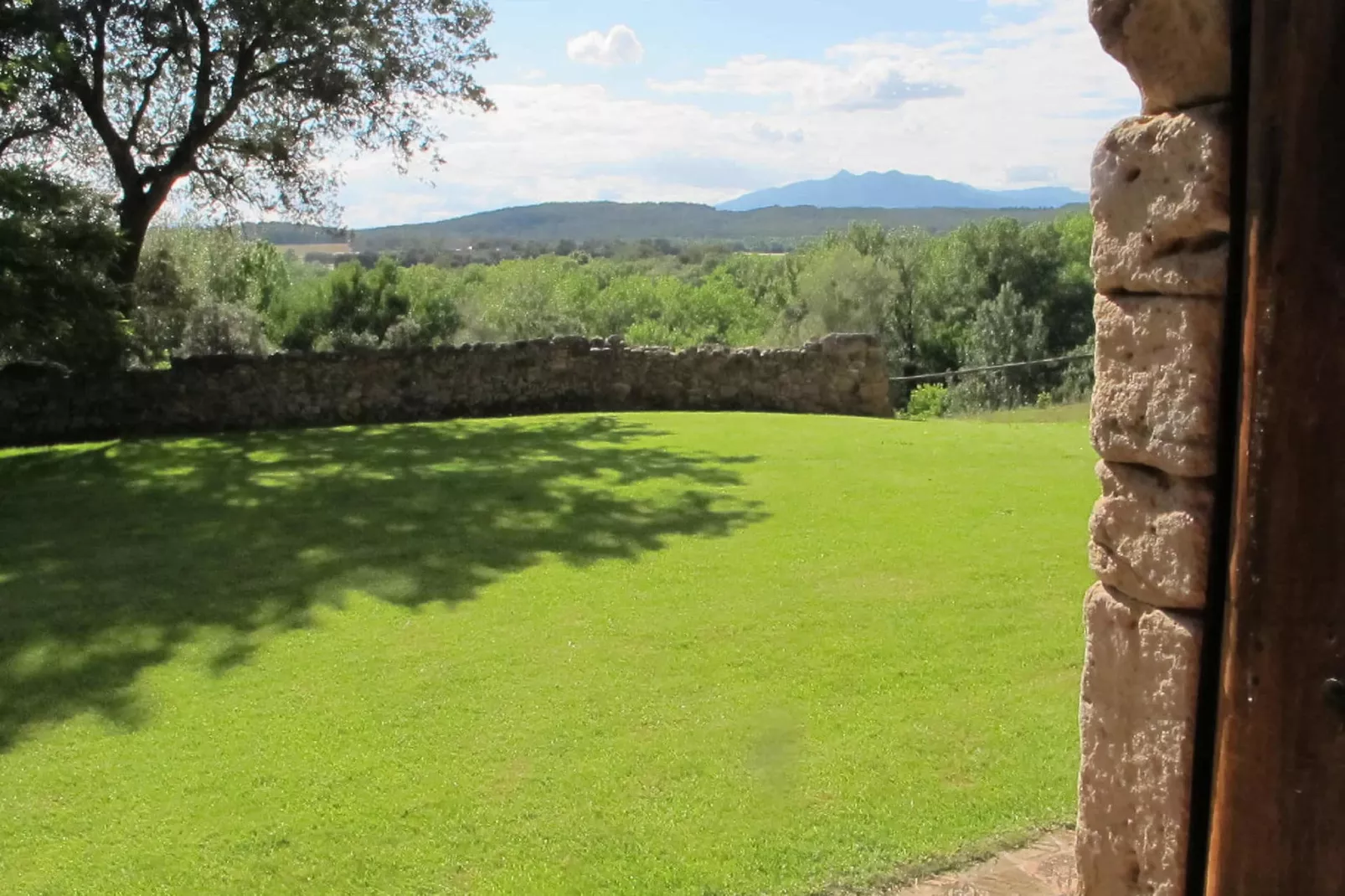 Can Borras-Gardens summer