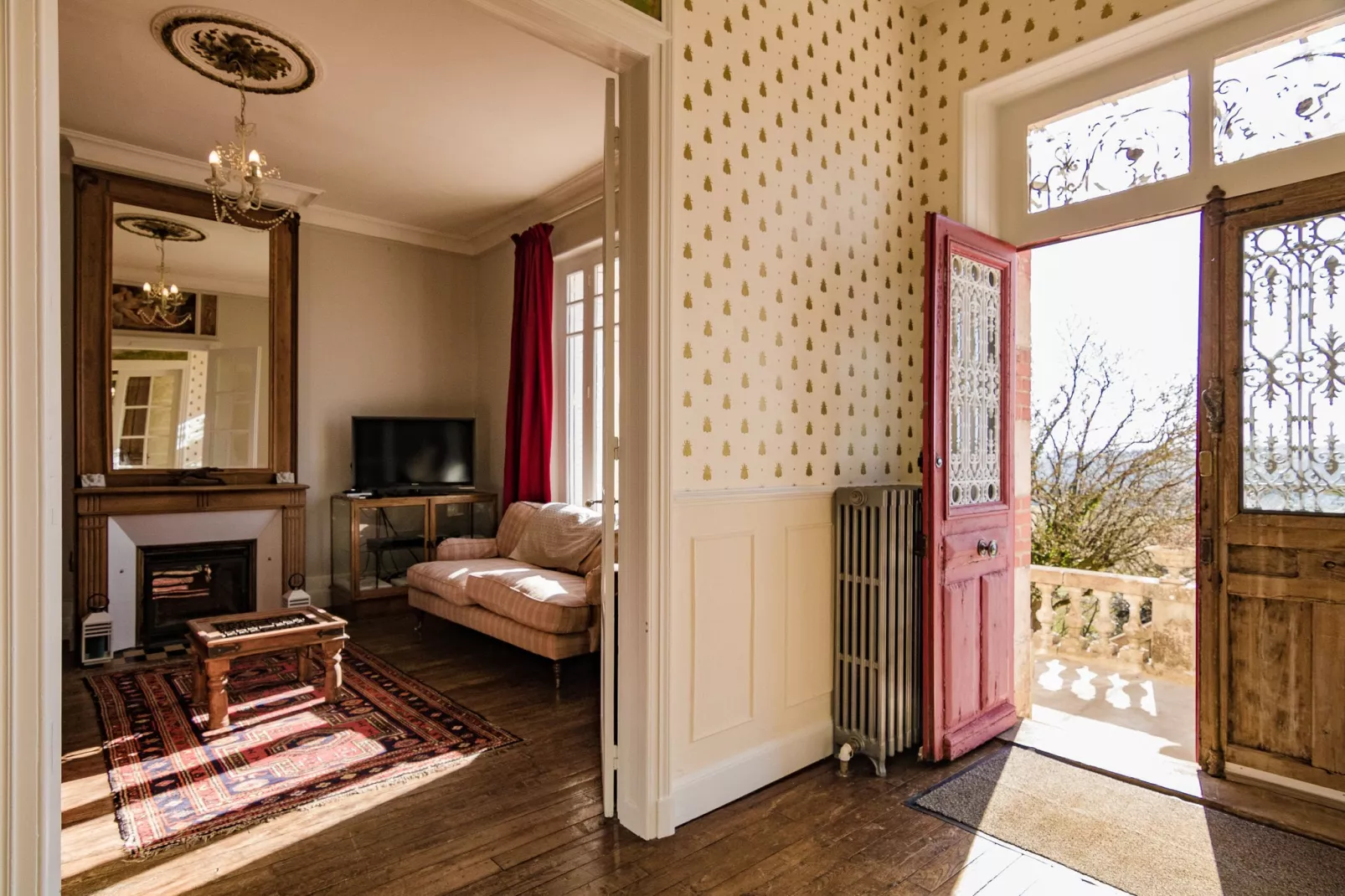 Un Manoir en Dordogne-Reception hall