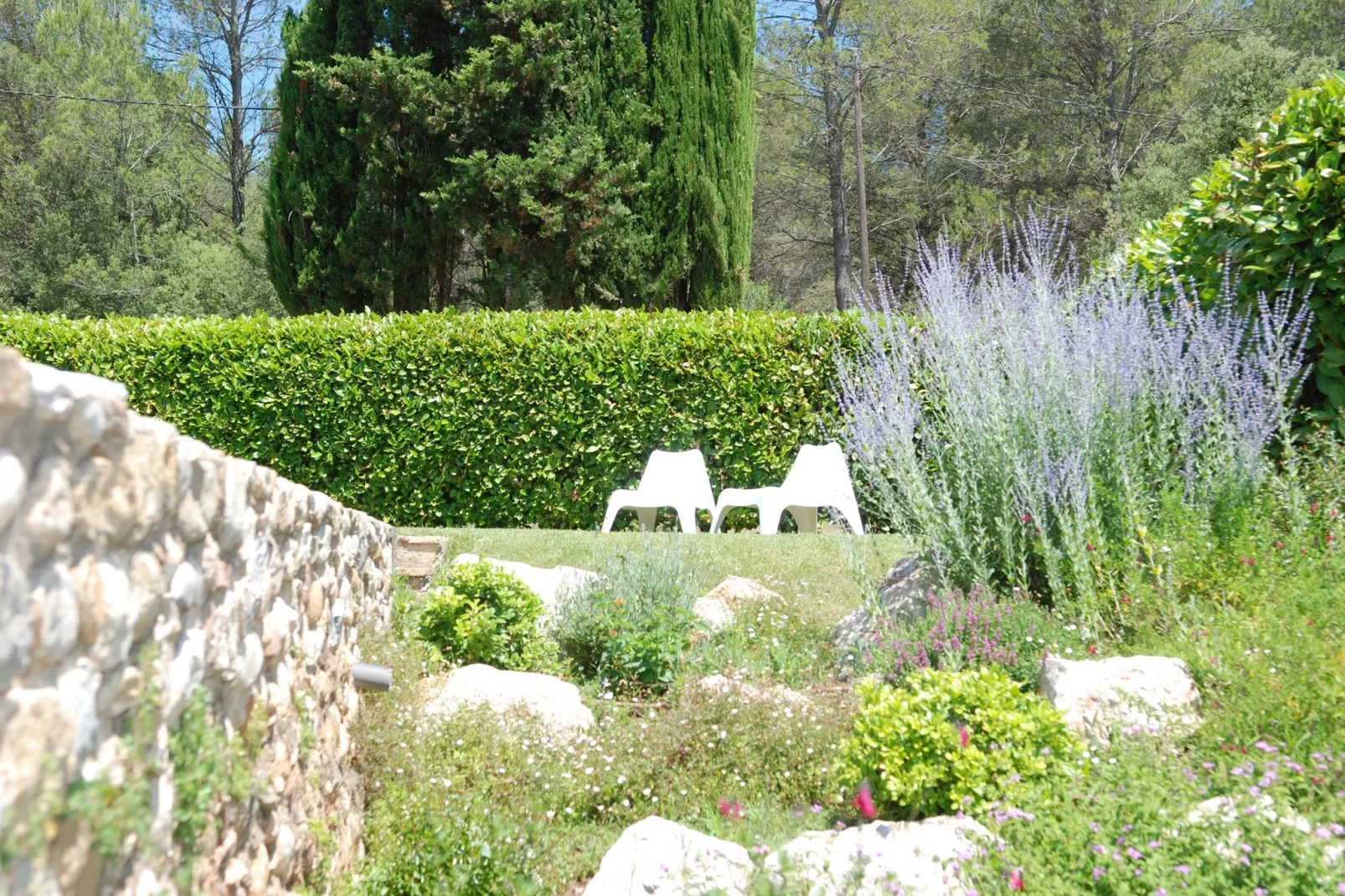 Can Borras-Gardens summer
