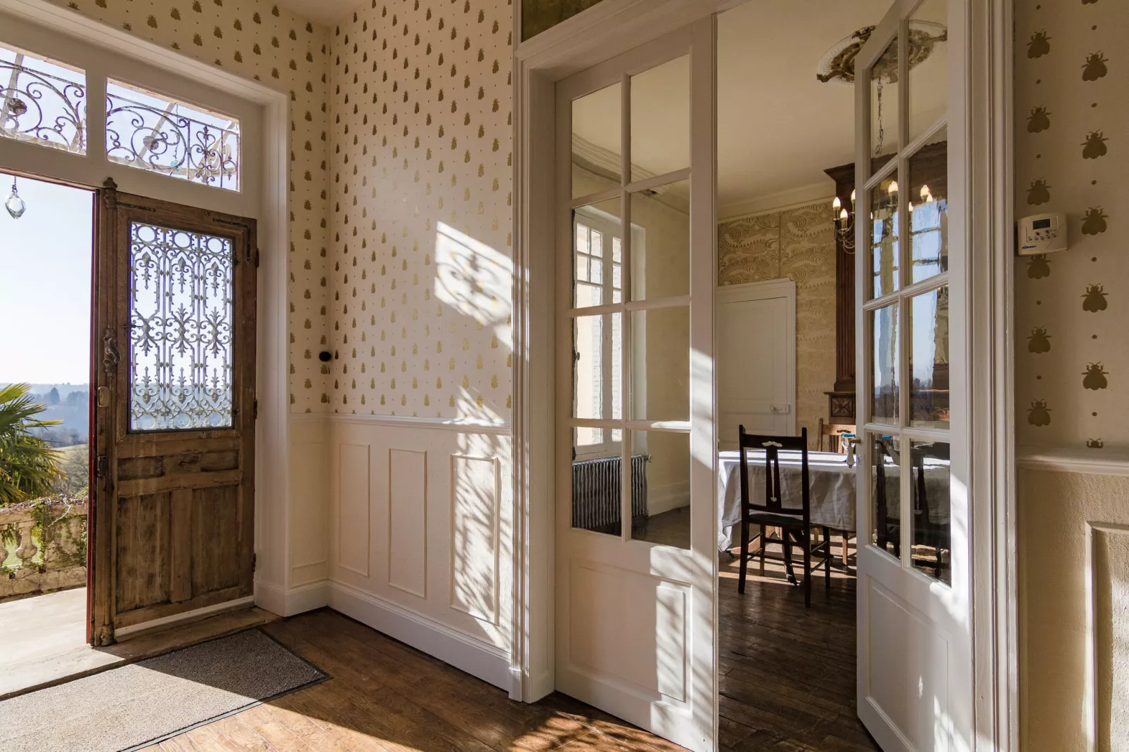 Un Manoir en Dordogne-Reception hall