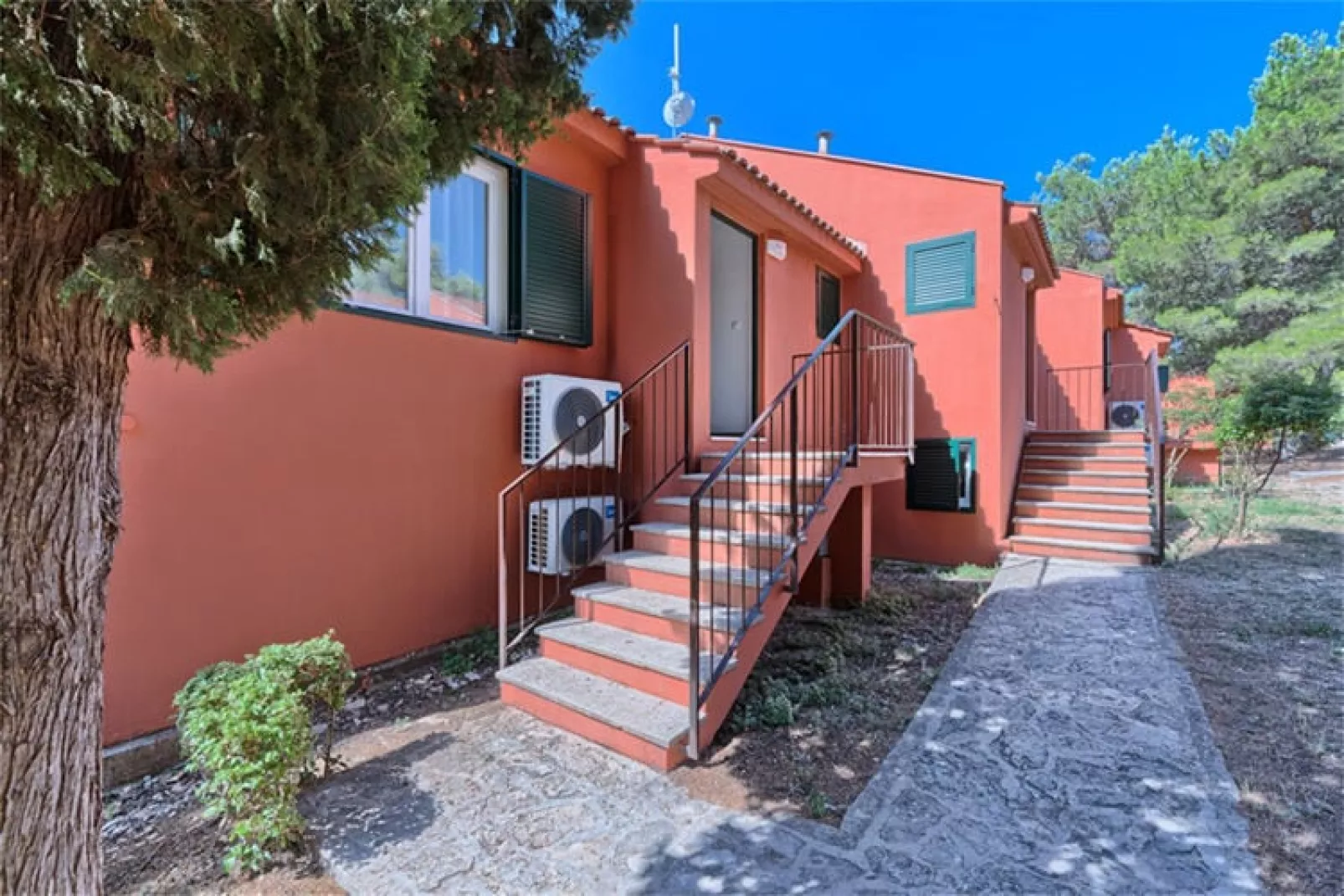 Apartments Medena Trogir - Seget Donji - A2plus2 Superior seaside-Exterior summer