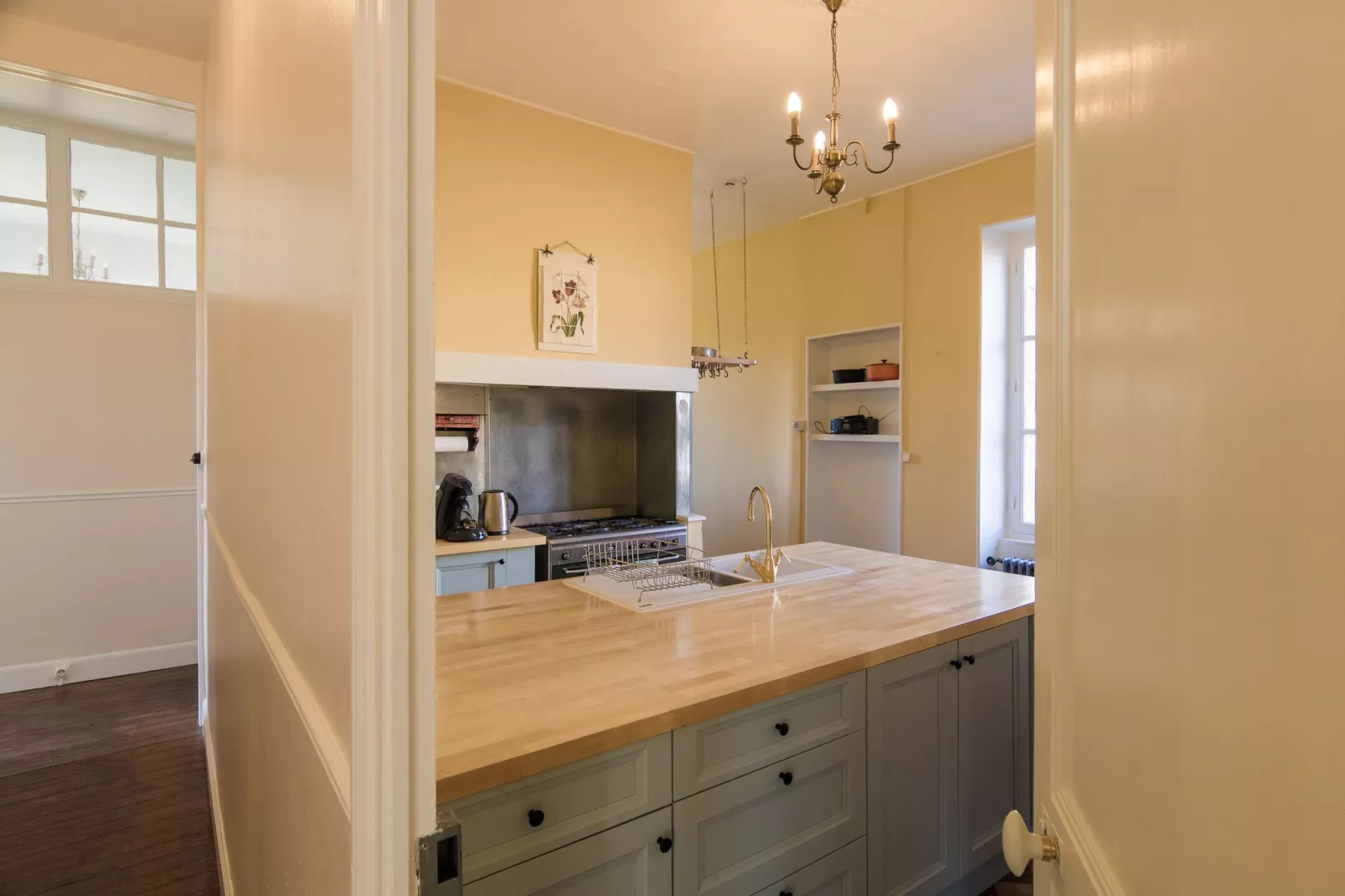 Un Manoir en Dordogne-Kitchen
