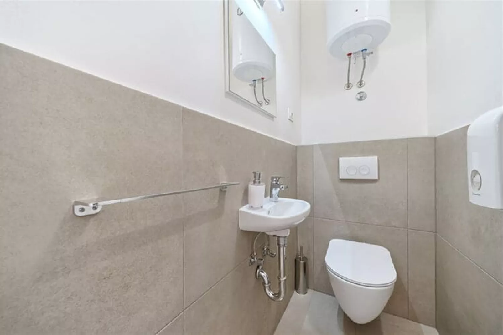 Apartments Medena Trogir - Seget Donji - A2plus2 Superior seaside-Bathroom