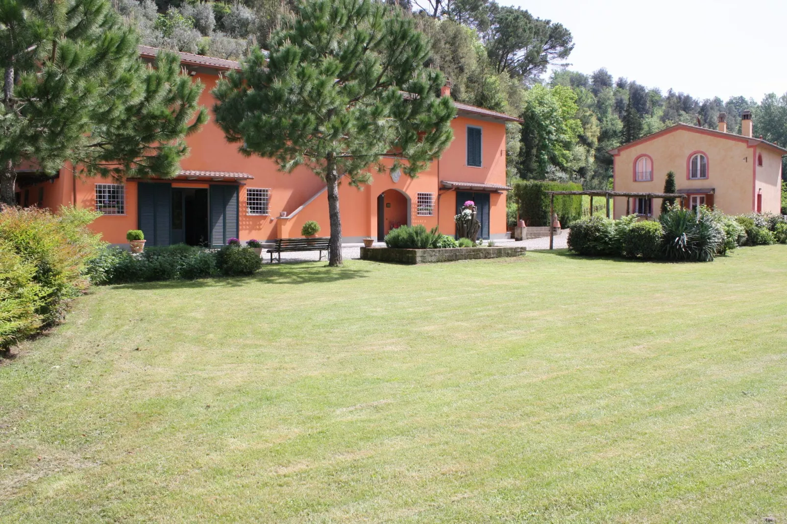 CASA ROSSA-Exterior summer