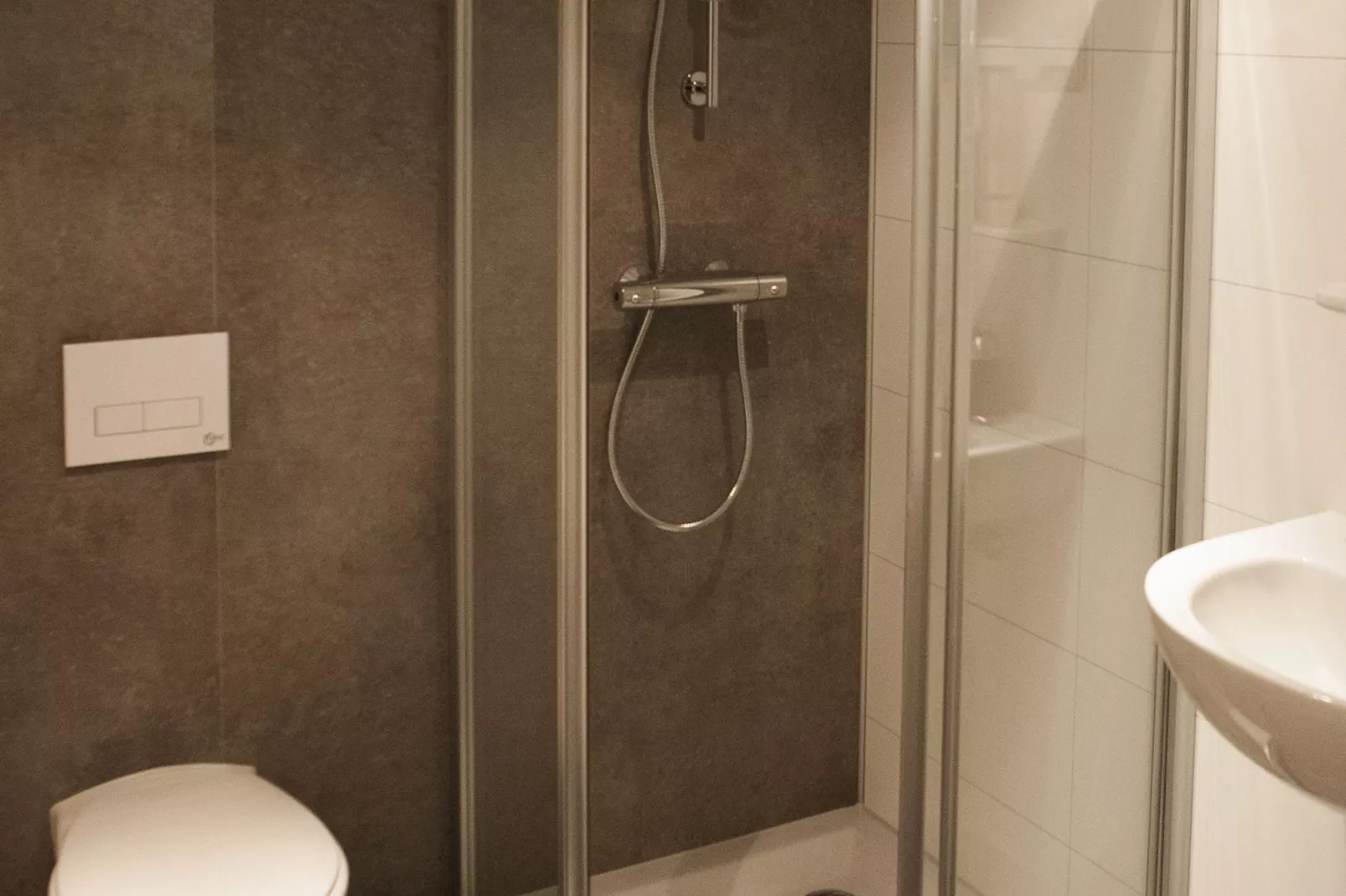 Recreatiepark de Boshoek 2-Bathroom