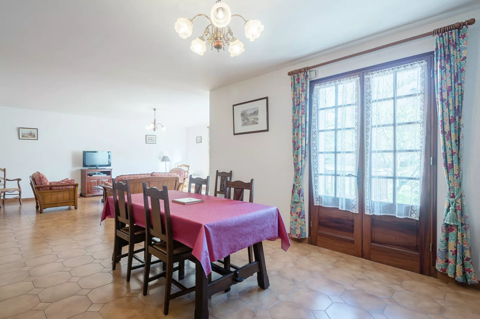 Maison de vacances Villefranche du Périgord Labardamier-Salle à manger