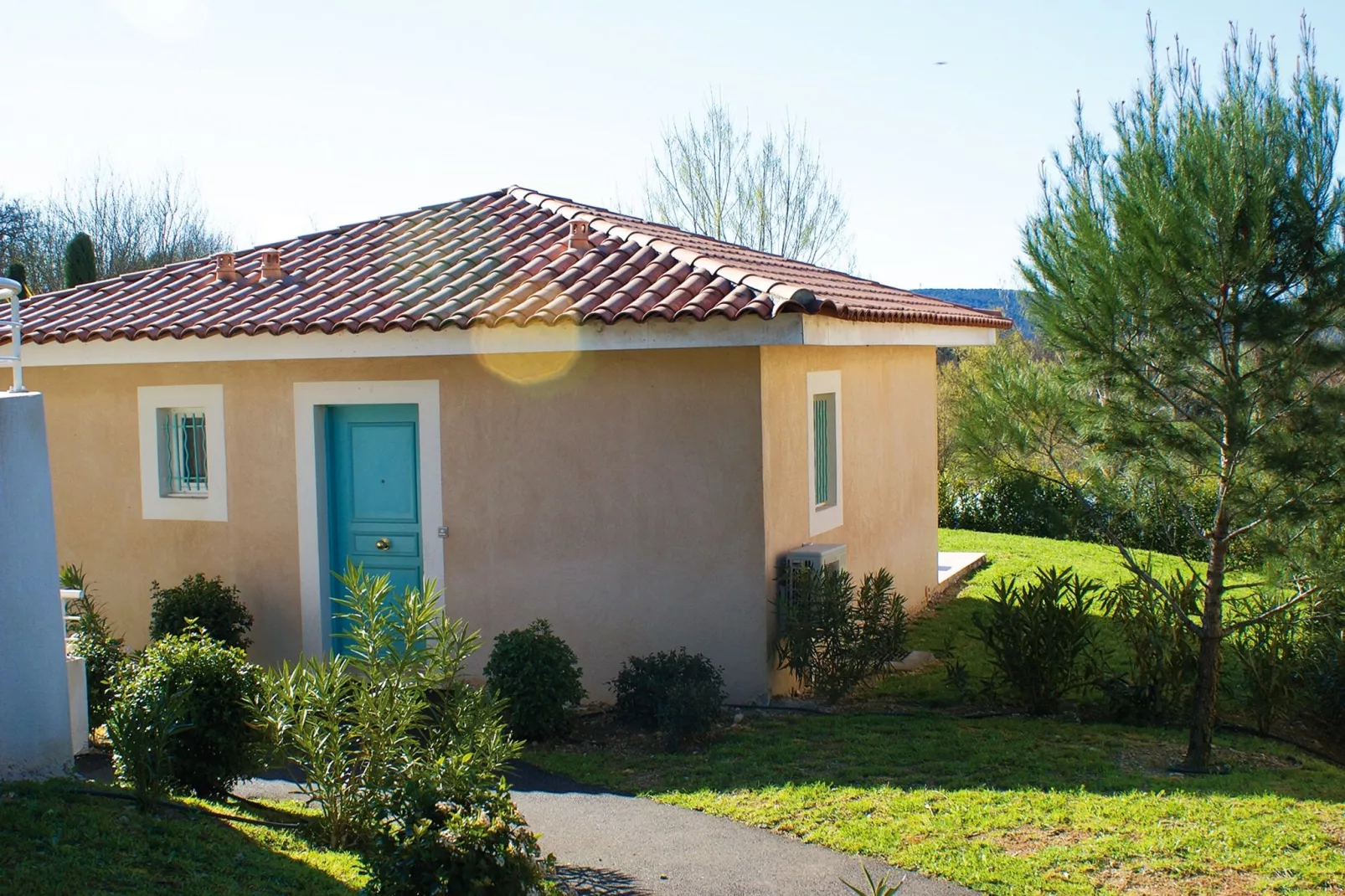 Residence Les Bastides des Chaumettes 3-Exterior summer